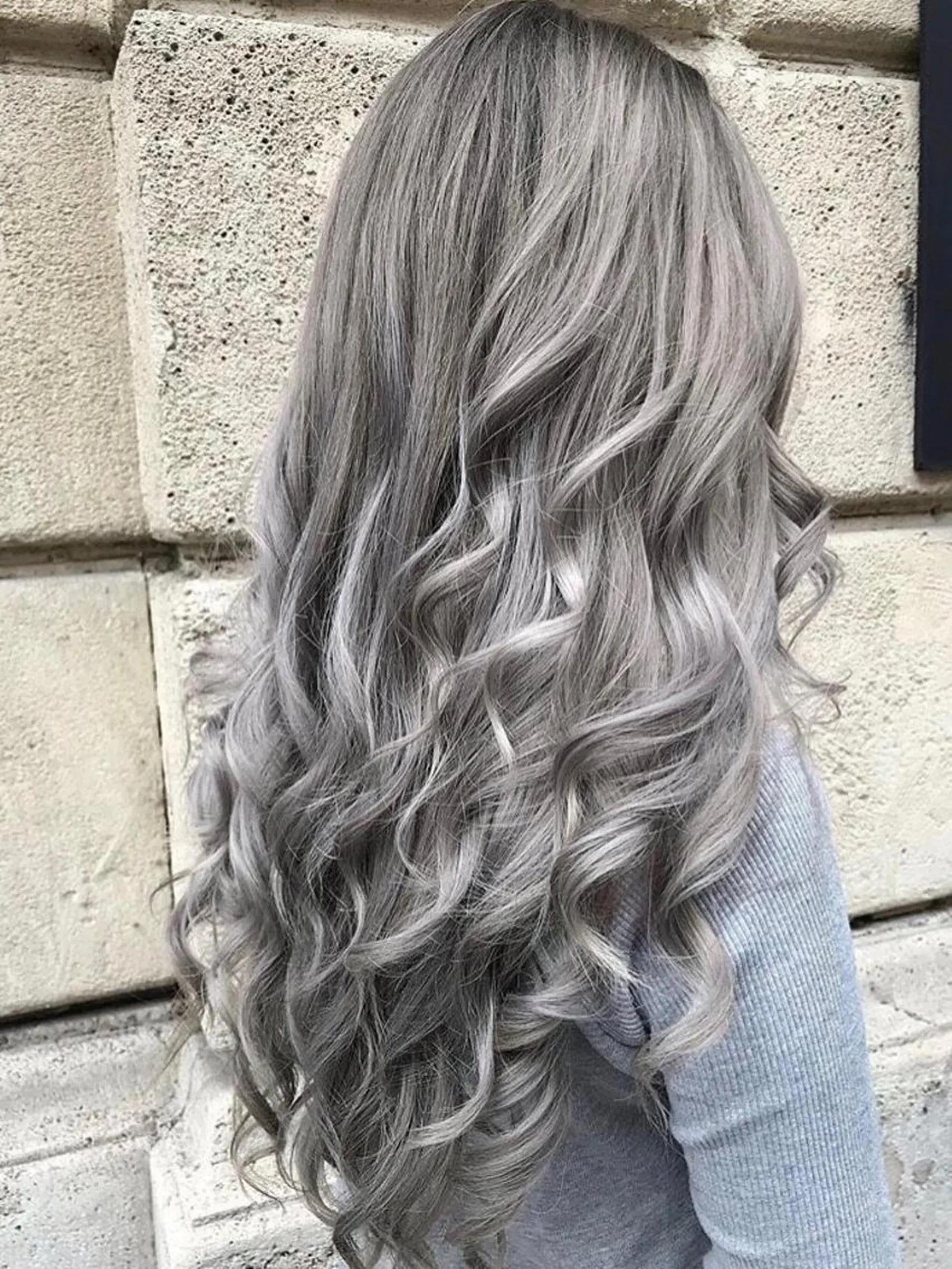 ロング カラー パーマ ヘアアレンジ Device ディバイスのヘアスタイル