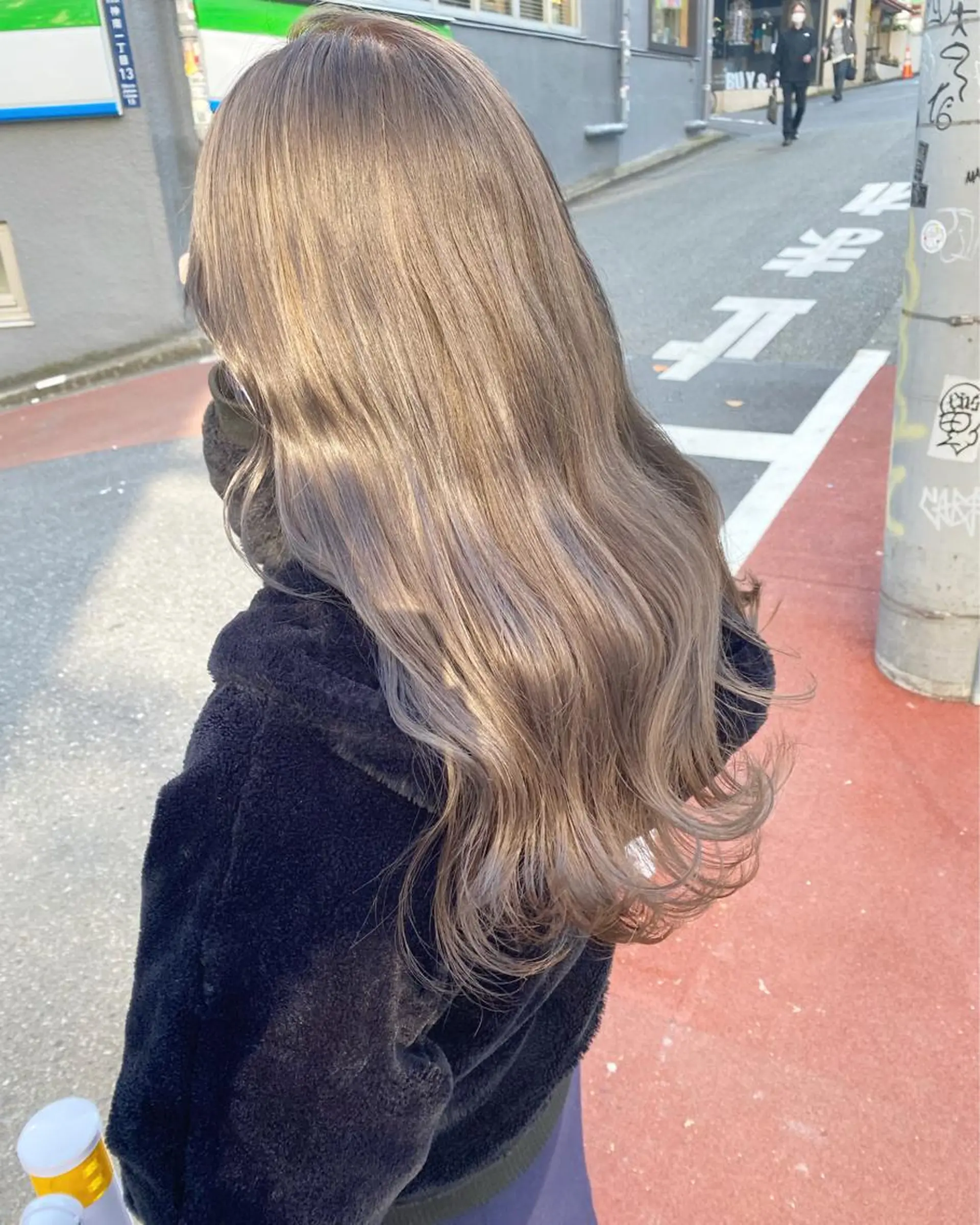 セミロング カラー ヘアアレンジ 切りっぱなしボブ アッシュ アッシュグレー ベージュカラー 黒髪 カット パーマ トリートメント ササキカズマ〻透明感 〻色落ち〻赤み消しのヘアスタイル