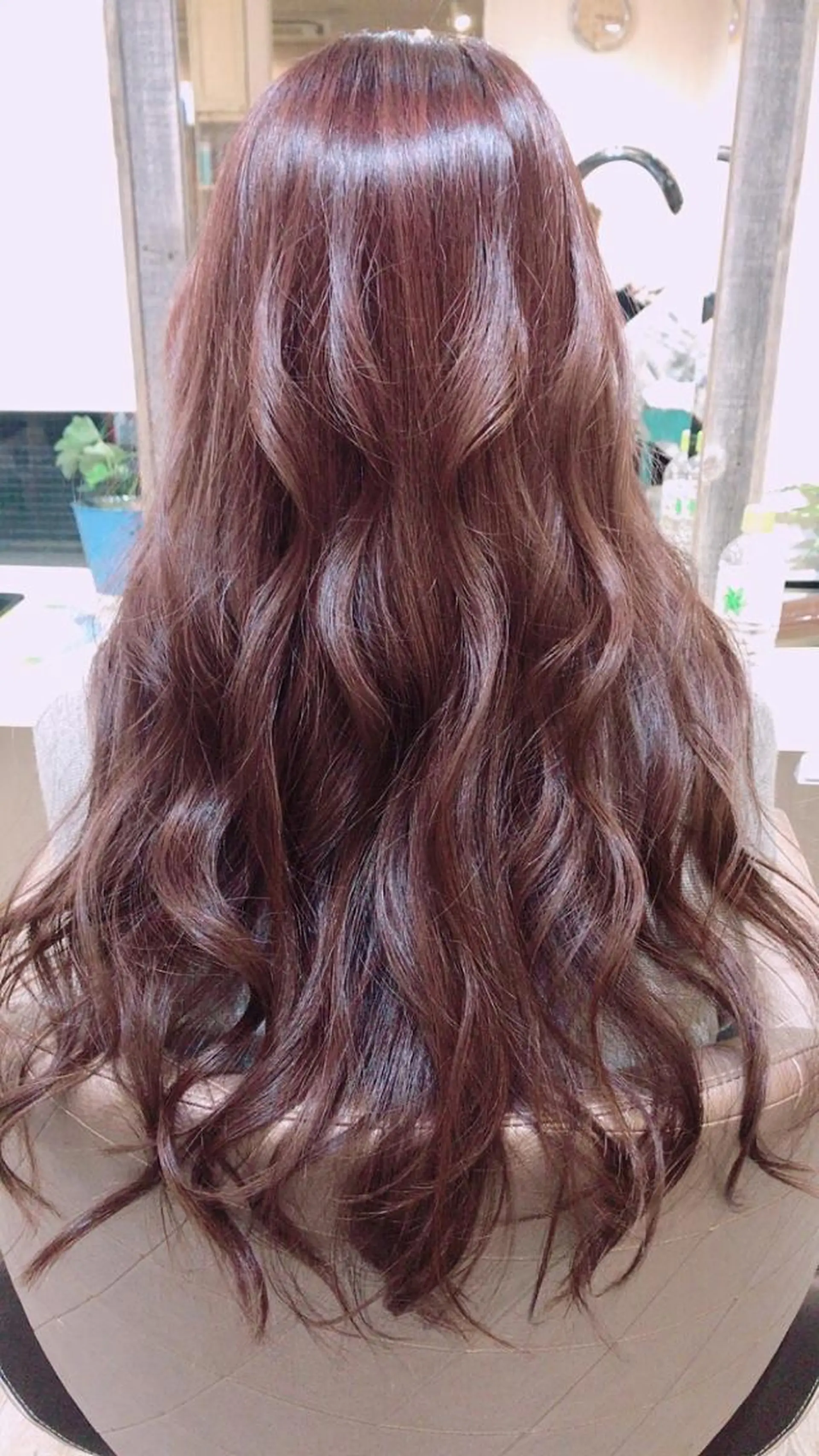 ロング カラー イルミナカラー 嶋村夏実🌼レイヤー 🌸白髪ぼかしのヘアスタイル