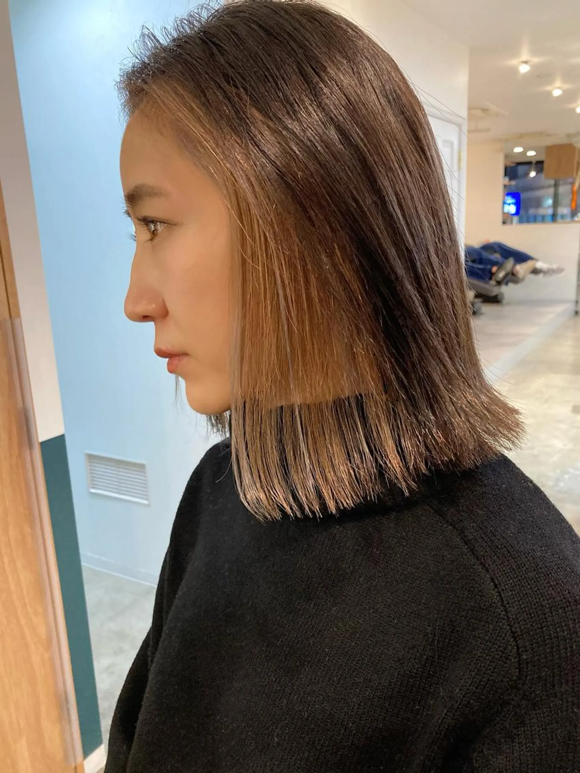 ミディアム ミストバング ハイライト ヘアカラー カラーリスト菅野 竜矢🌈のヘアスタイル