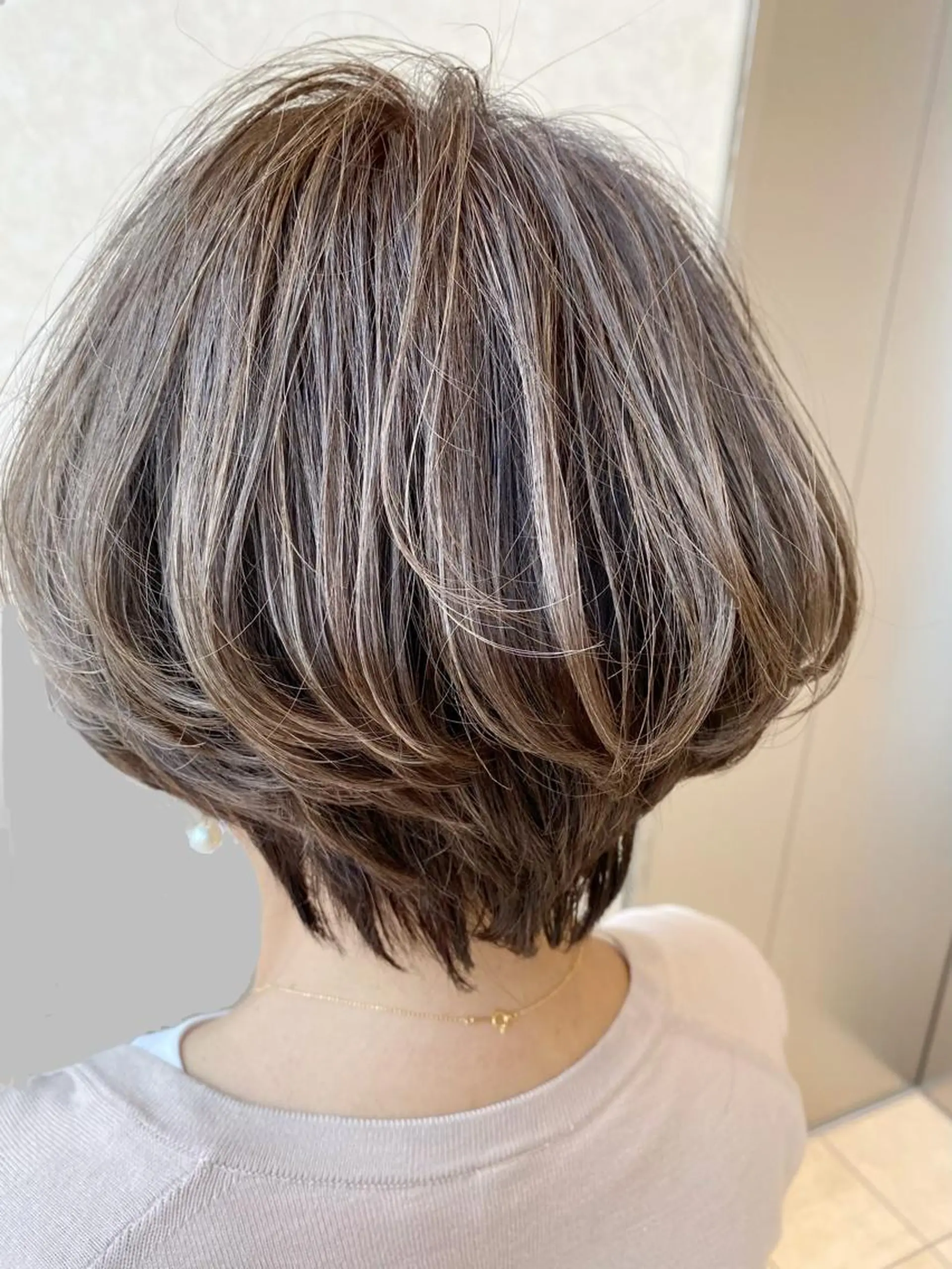 ショート カラー ハイライトカラー ハイライト カット ヘアカラー 内藤 裕真  k-twoのヘアスタイル