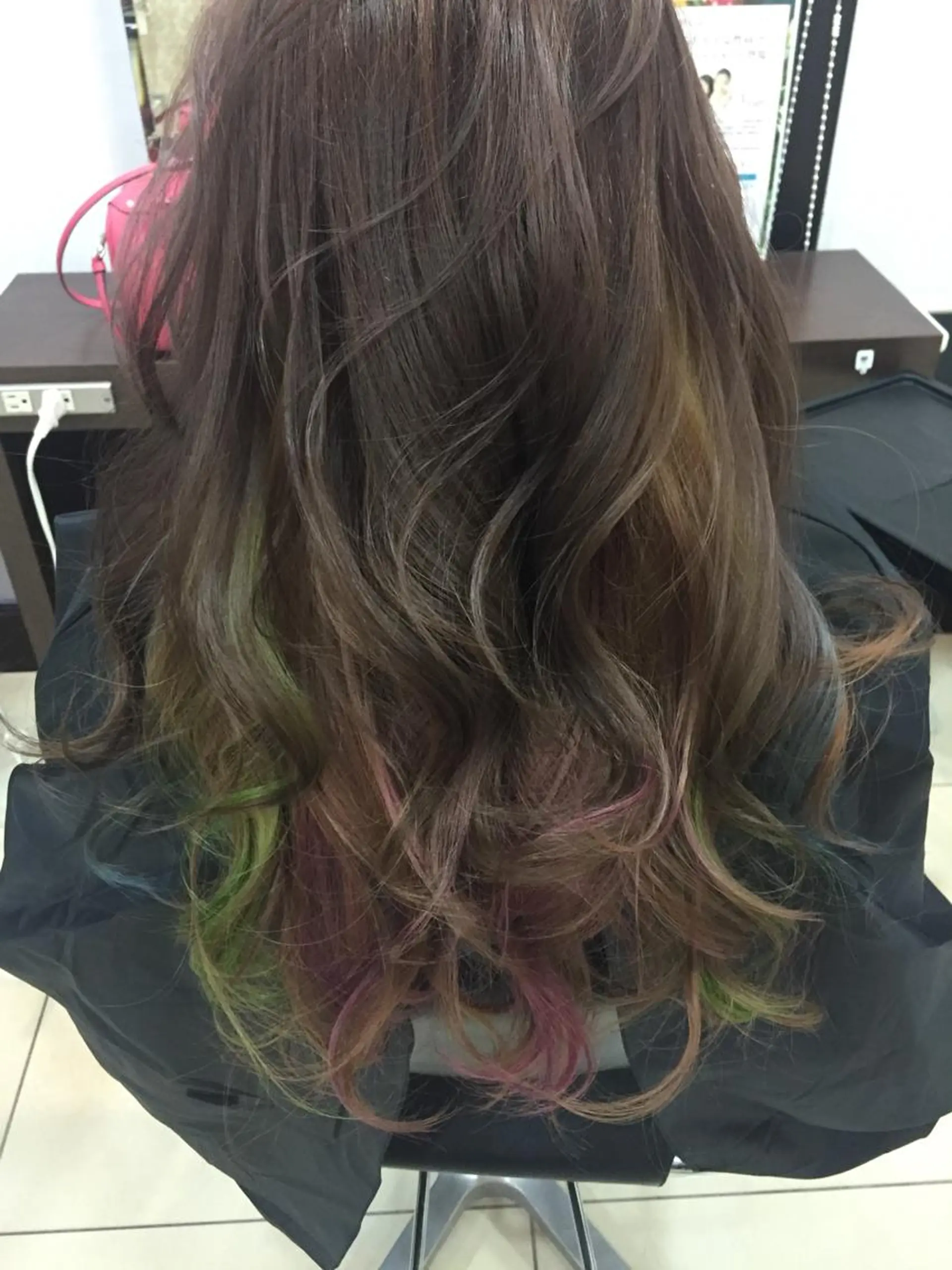 ロング カラー 関口 友行のヘアスタイル