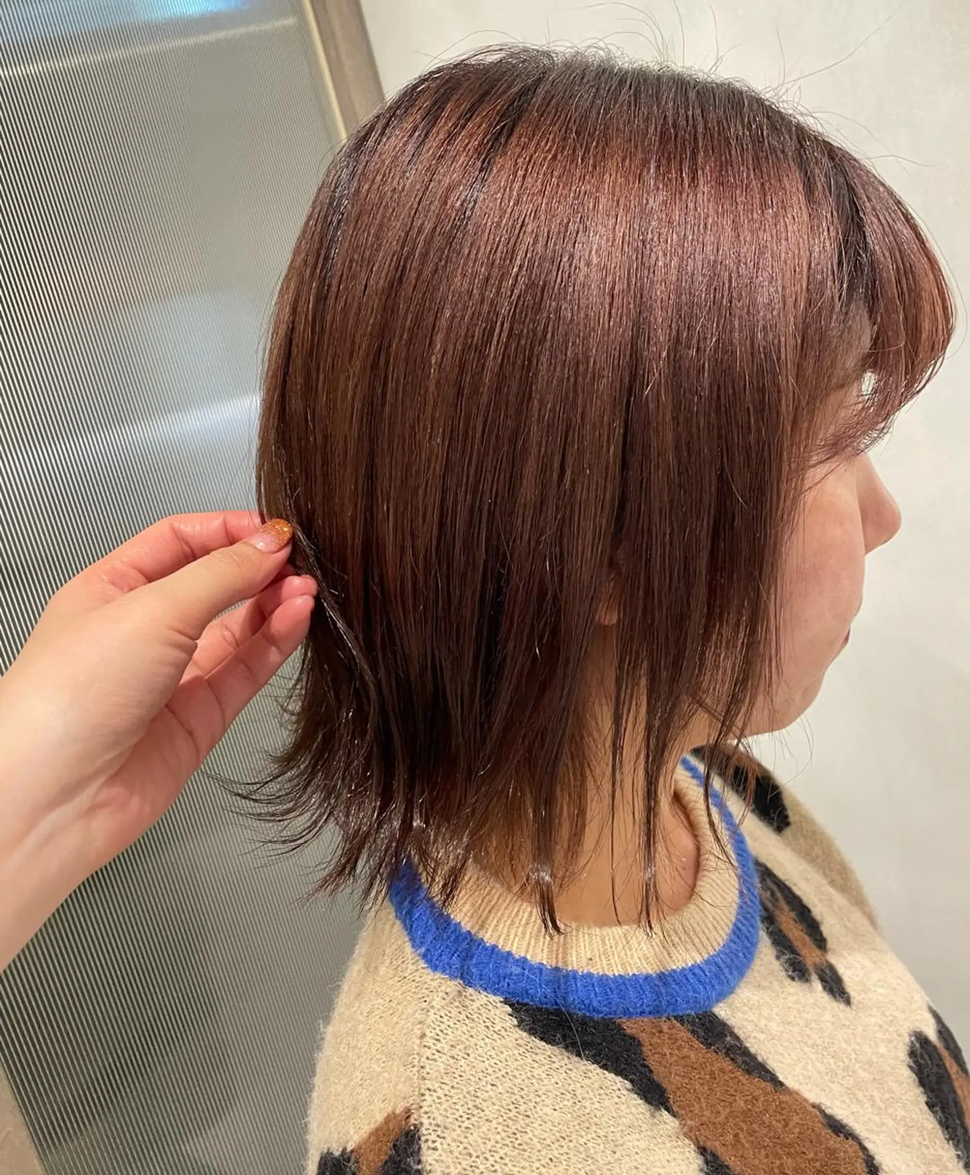 ショート カラー ブリーチ ブラウンカラー ピンクカラー ピンクブラウン エルブランシェ所属・小出 彩水のヘアスタイル