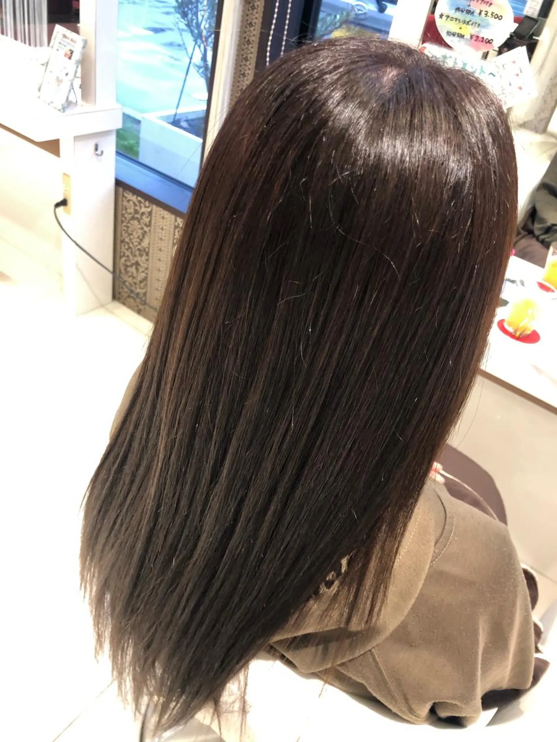 セミロング 松永 果菜のヘアスタイル