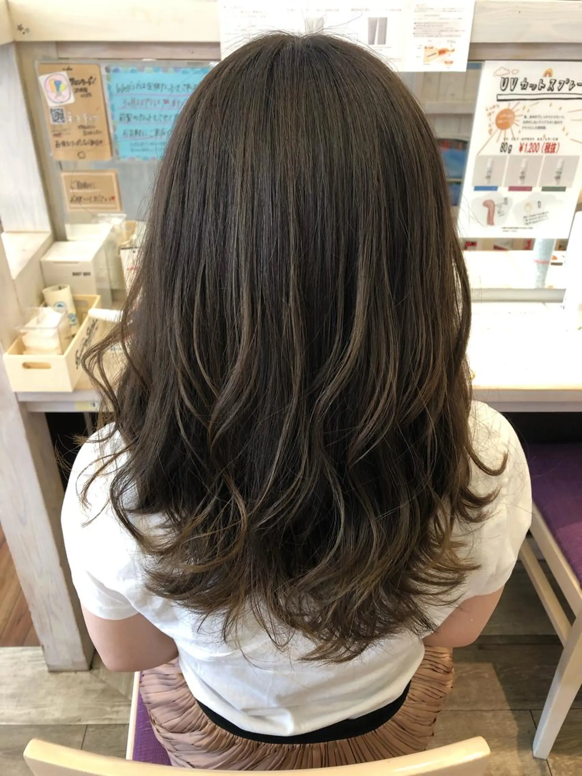 セミロング Well's TAIGAのヘアスタイル