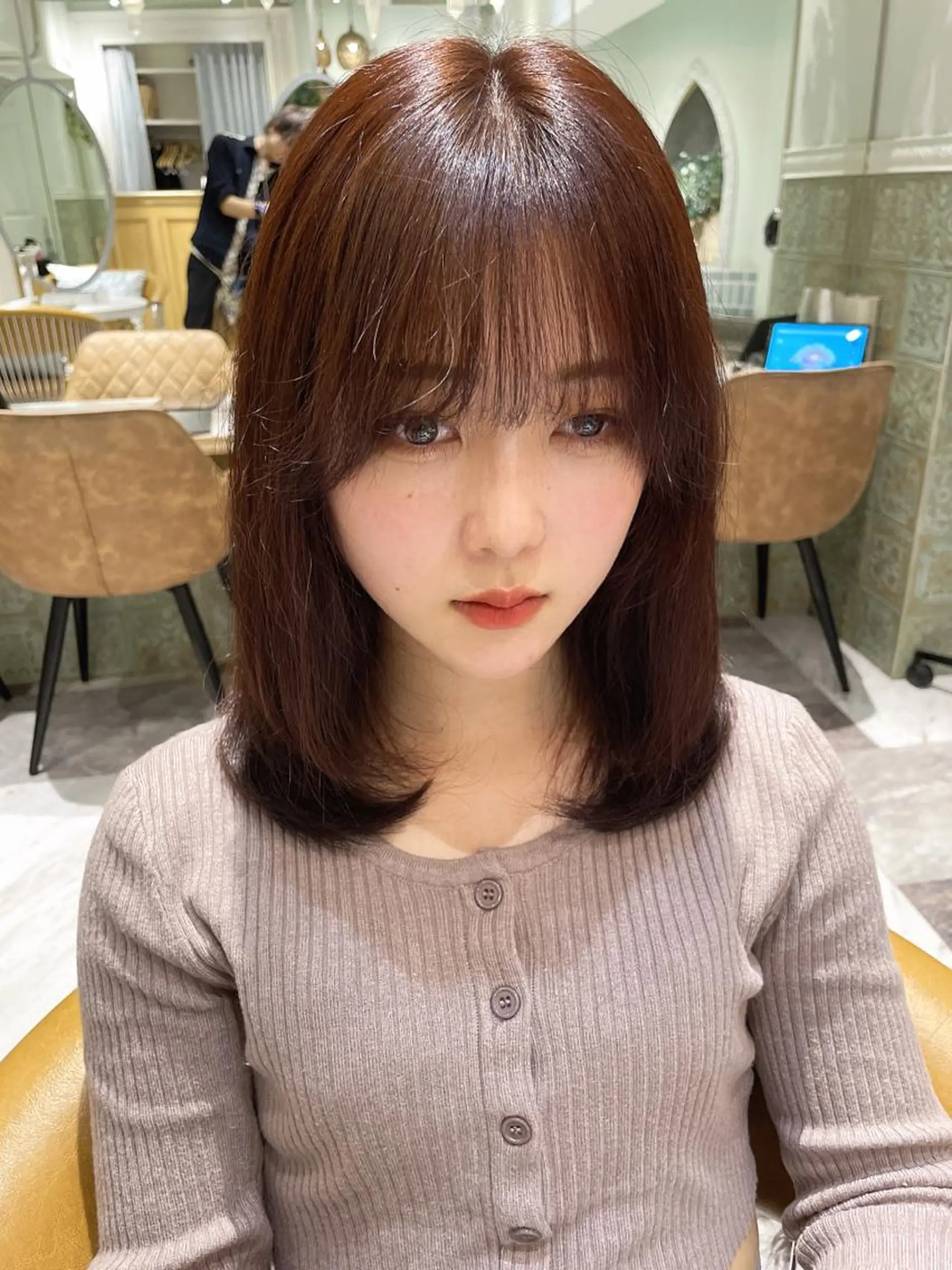 ミディアム カラー ベージュカラー 黒髪 ブリーチ ブルーカラー ブルーブラック カット トリートメント 木屋元一/透明感 /レイヤー/顔まわりのヘアスタイル