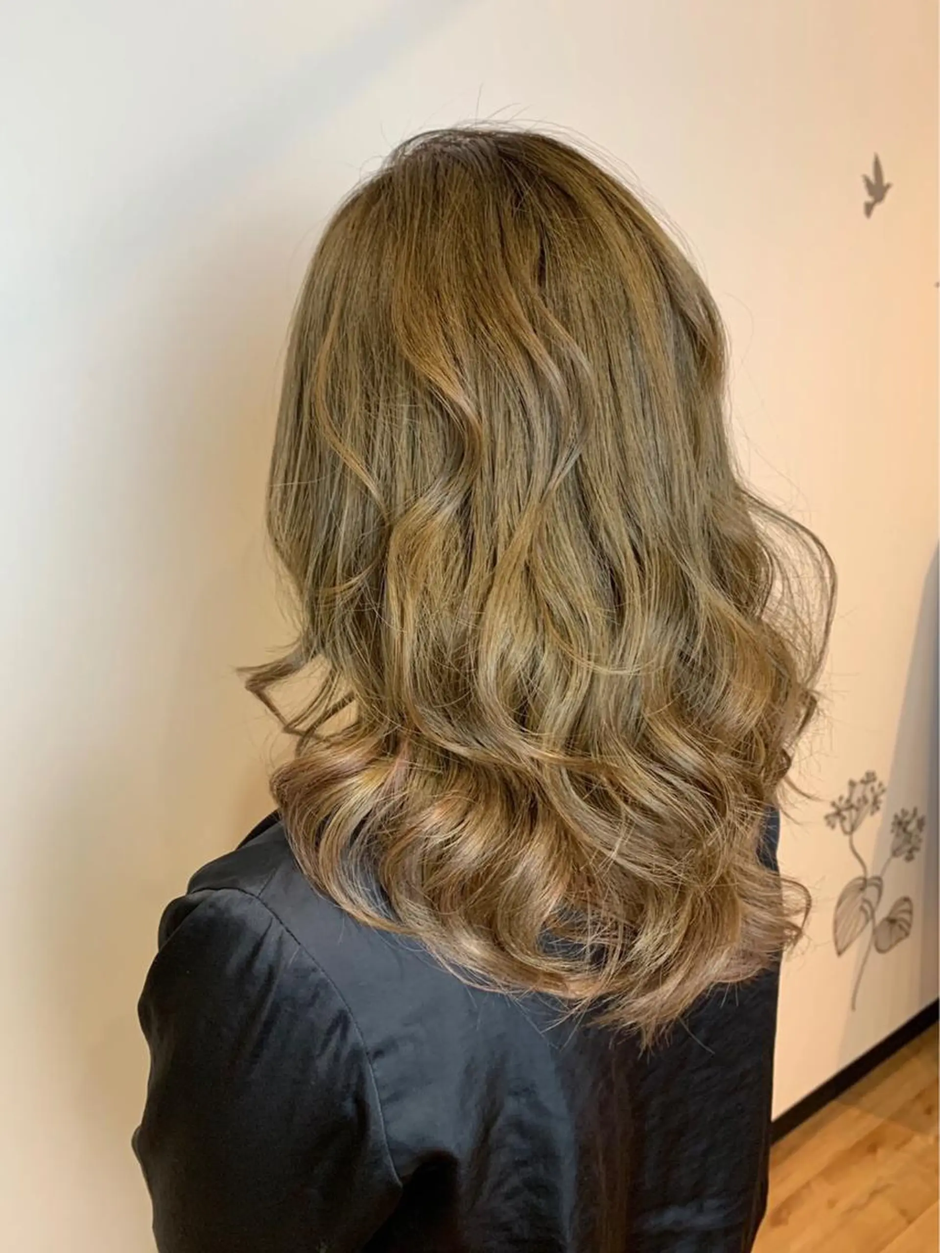 セミロング カラー ヘアカラー トリートメント 青野 文香のヘアスタイル