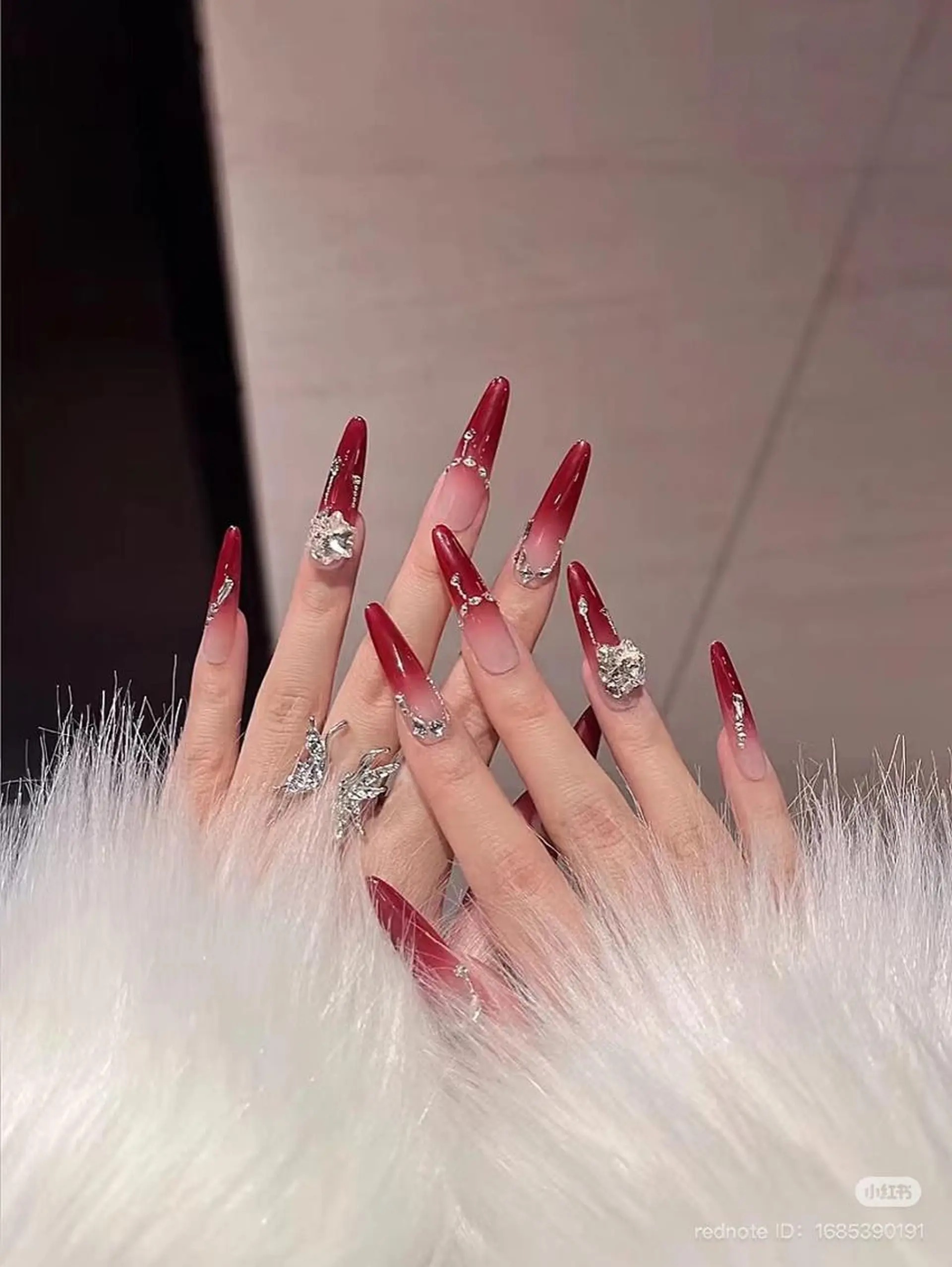 ネイル ハンドネイル キラネイル💖 渋谷ヒカリエから2分のネイルデザイン