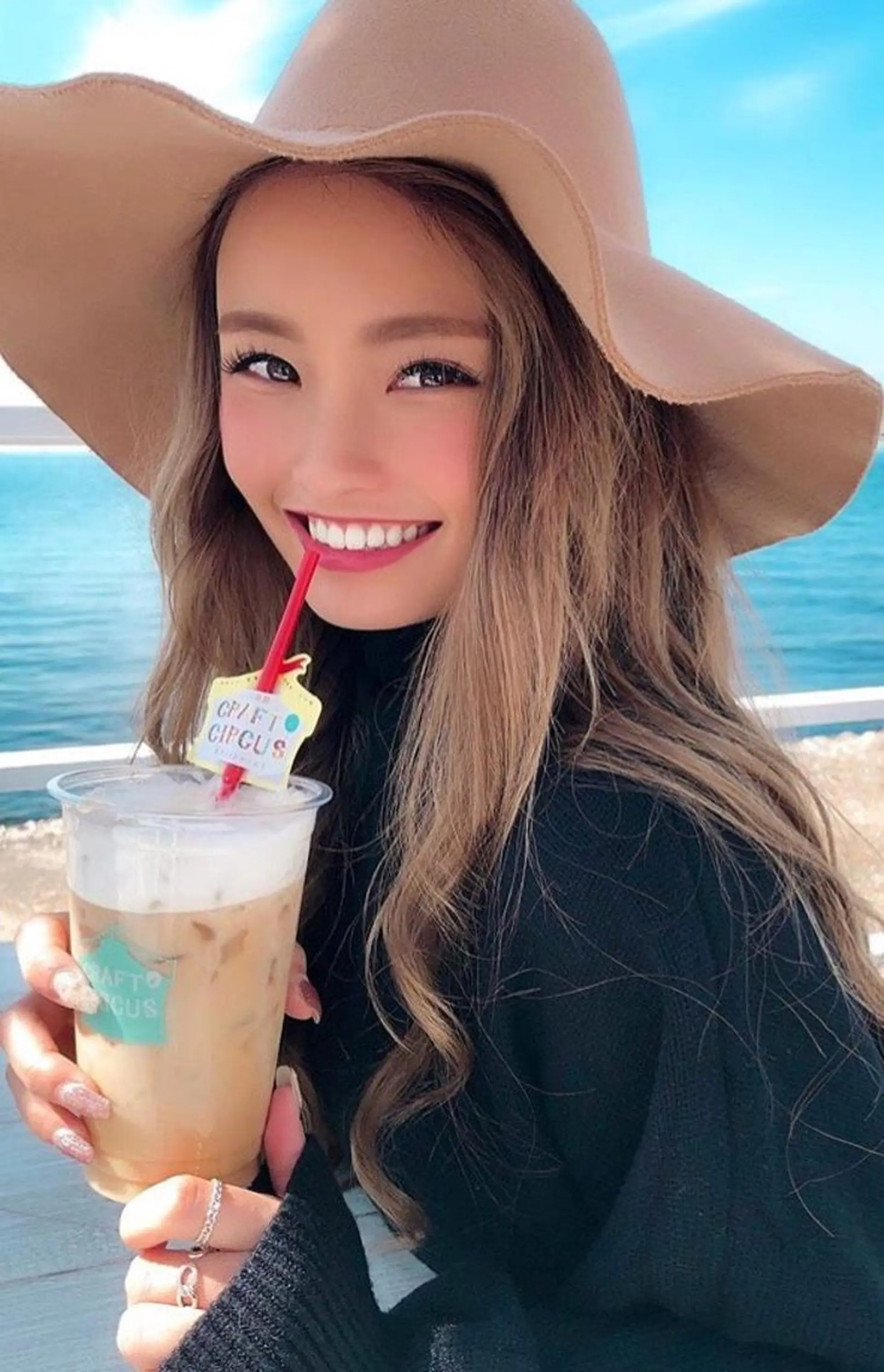 ロング カラー パーマ ヘアアレンジ Device ディバイスのヘアスタイル