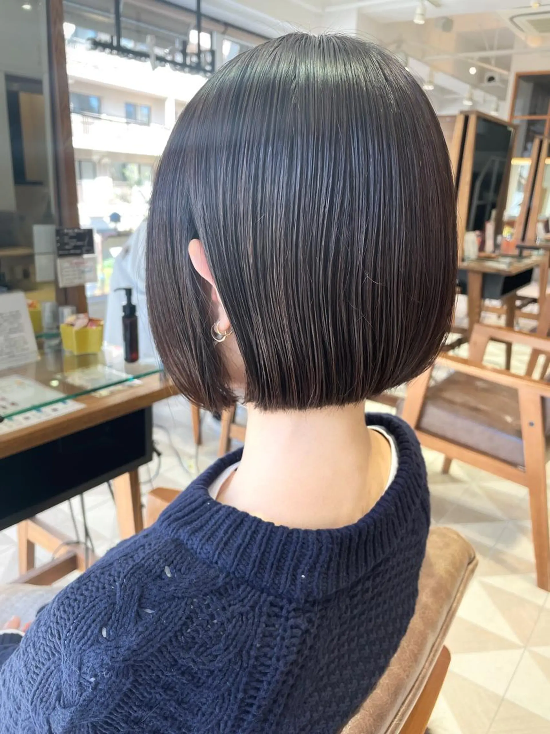 ショート カラー ボブ カット ヘアカラー トリートメント 齋藤 咲のヘアスタイル