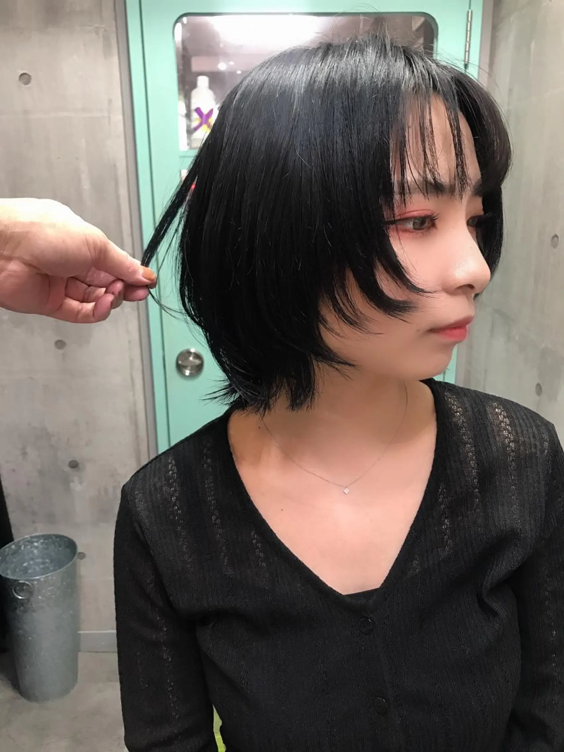 ミディアム ボブ ウルフカット ホワイト&レイヤーカ ットエクステ長畠俊輔のヘアスタイル