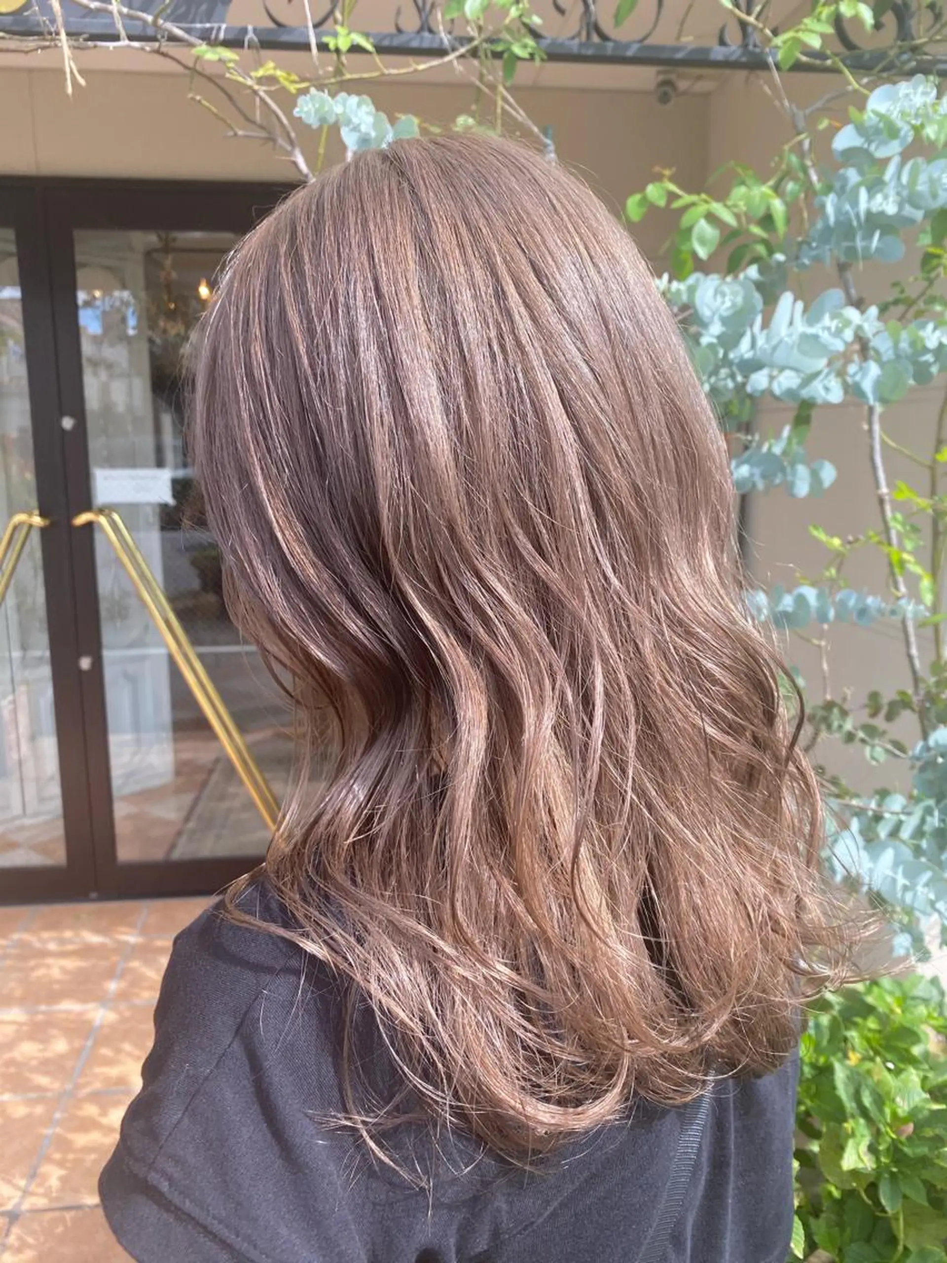 セミロング 三好 美里のヘアスタイル