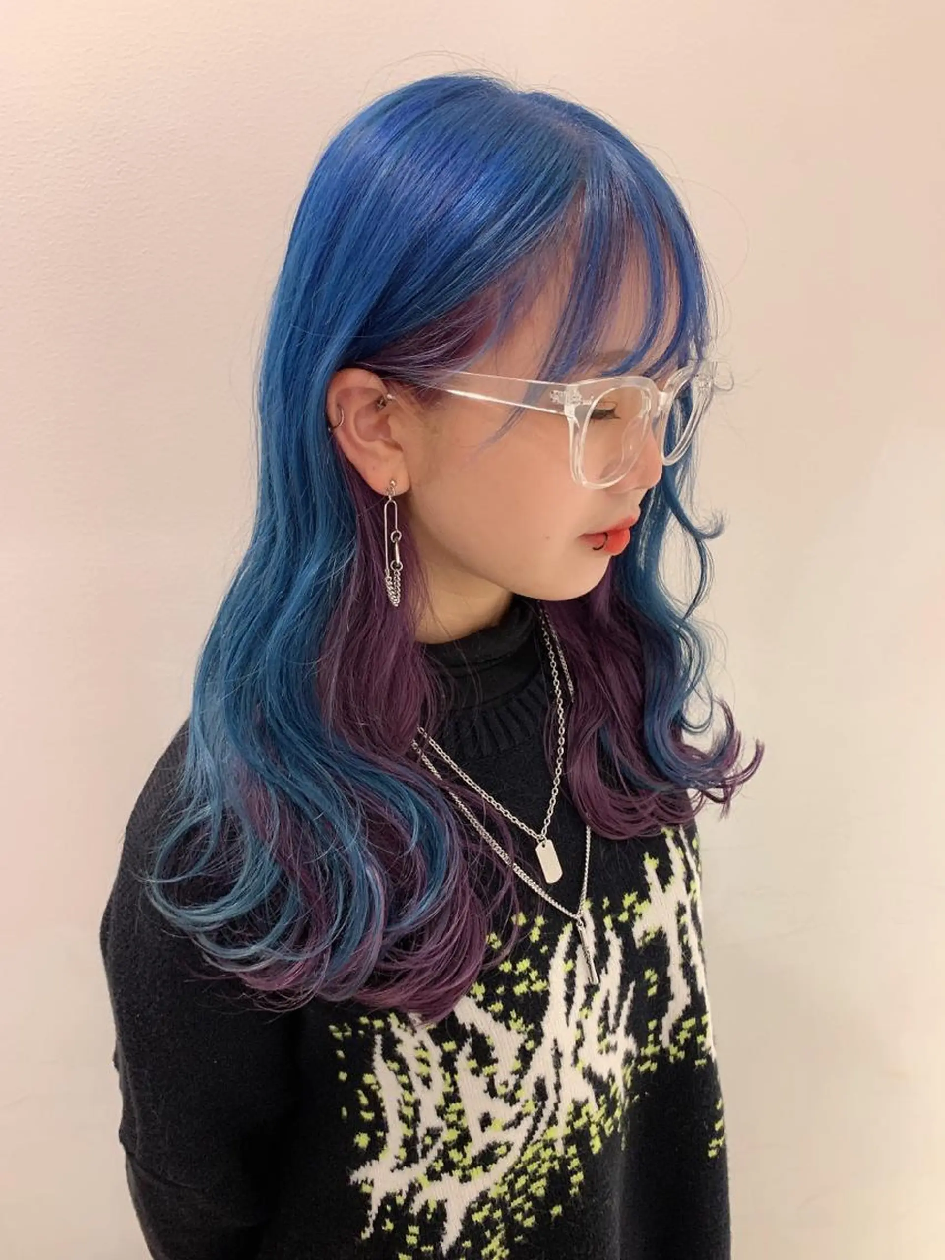 セミロング カラー ハイトーン/ウルフ /小澤凌祐🦕のヘアスタイル