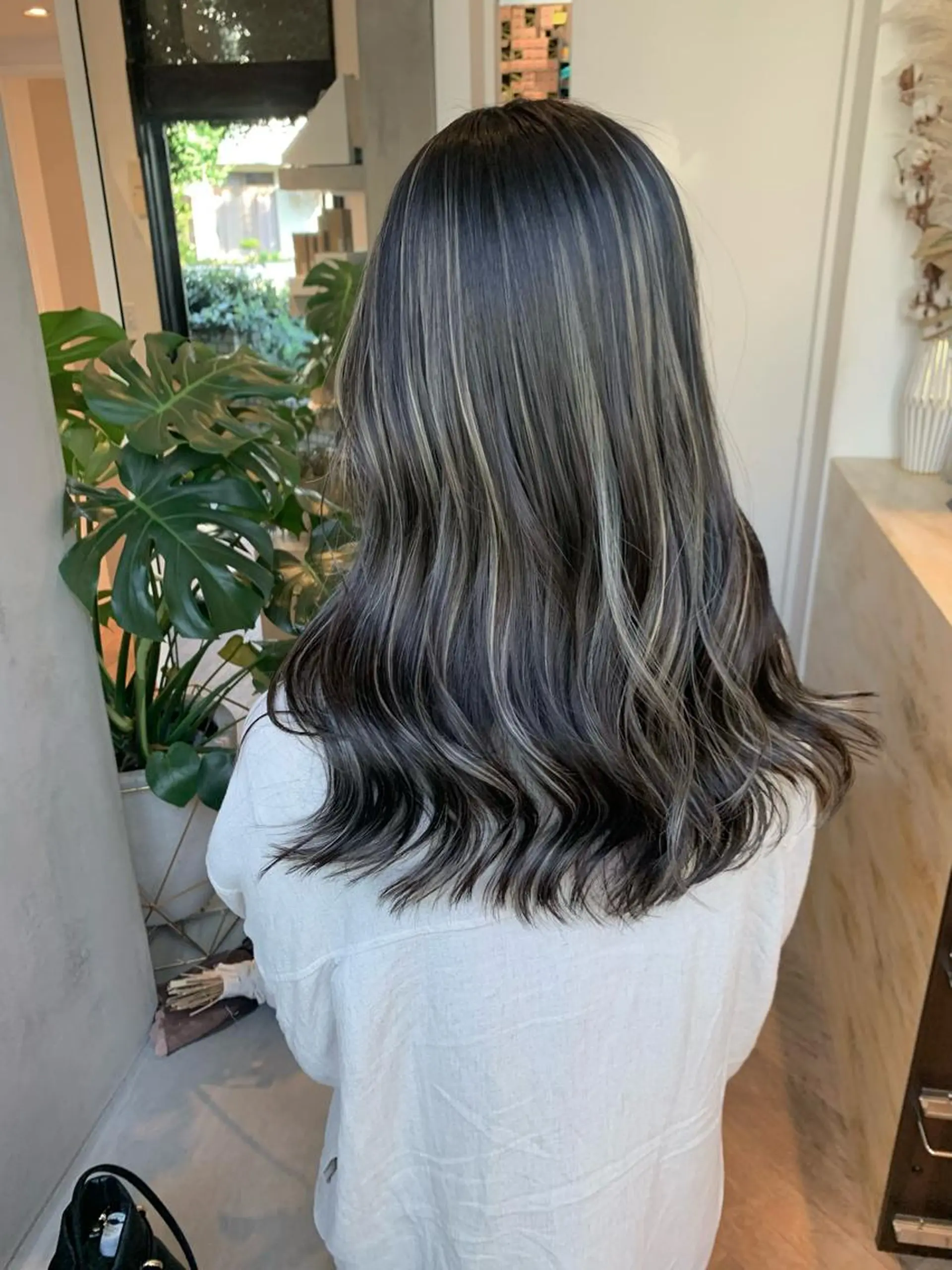 セミロング カラー Bree"ze所属・大河原 修太のヘアスタイル