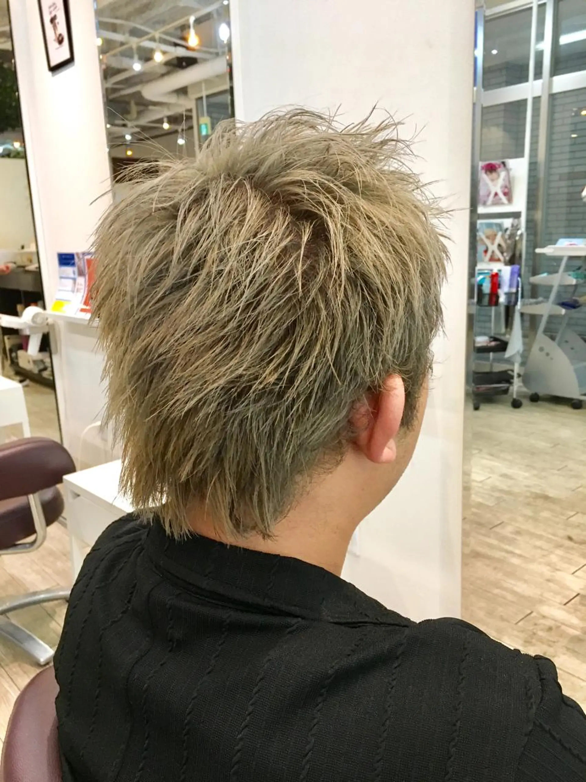 ショート カラー メンズ アッシュ ダブルカラー XES-TA所属・中村 よしひでのヘアスタイル