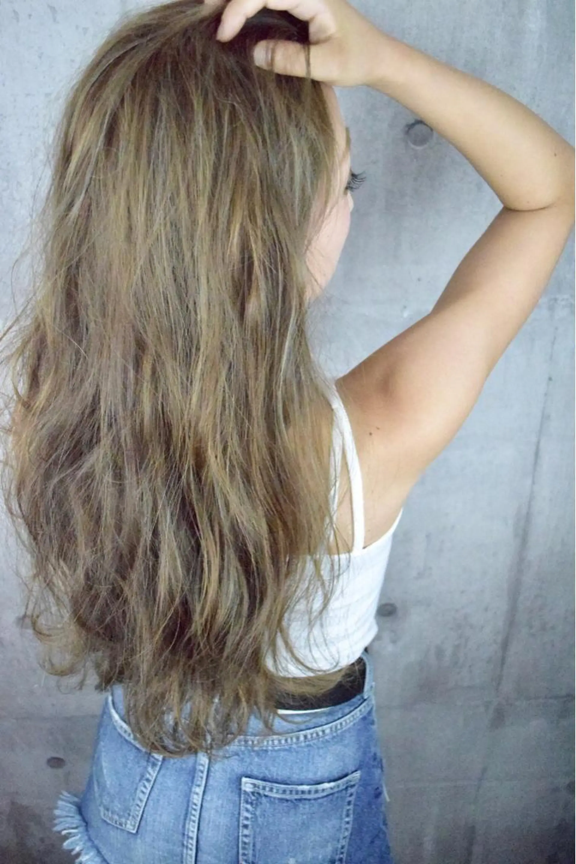 ロング カラー ネイル 恒遠 幸司のヘアスタイル