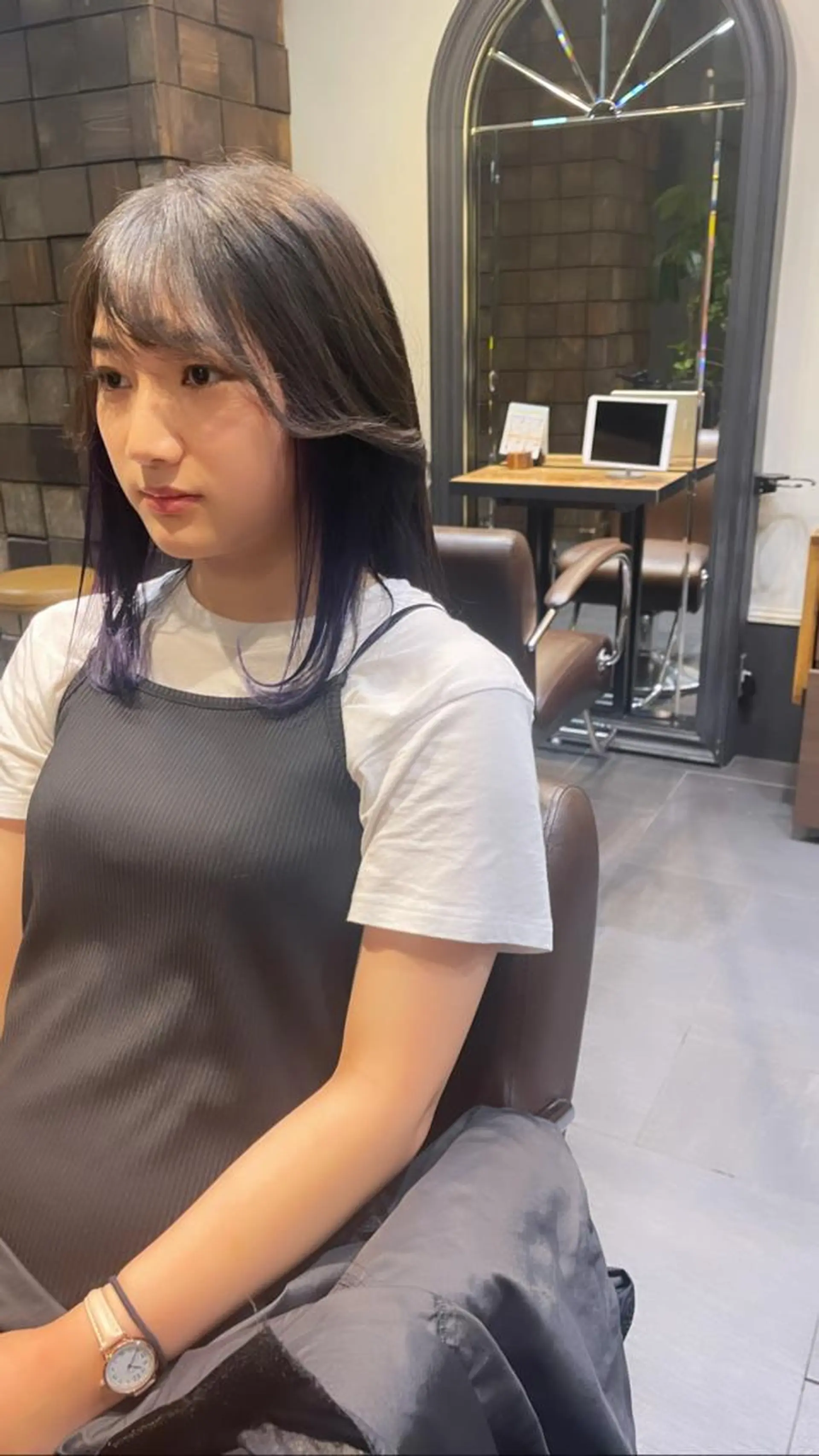 ミディアム ブリーチ＆縮毛矯正 🧸tomoki🧸のヘアスタイル