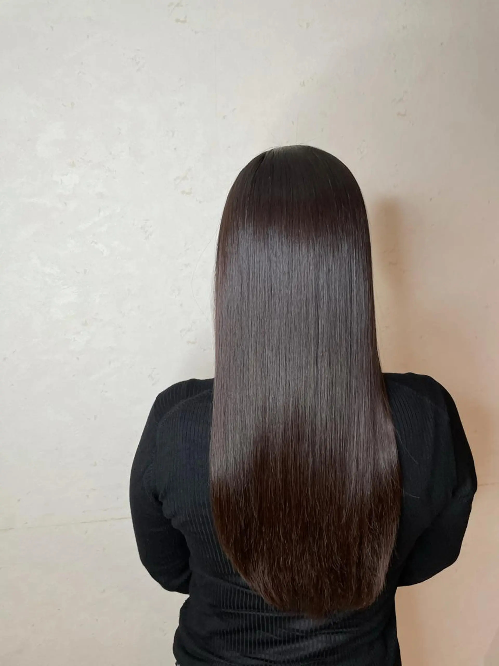 ロング パーマ 小島嵩人 縮毛矯正 髪質改善のヘアスタイル