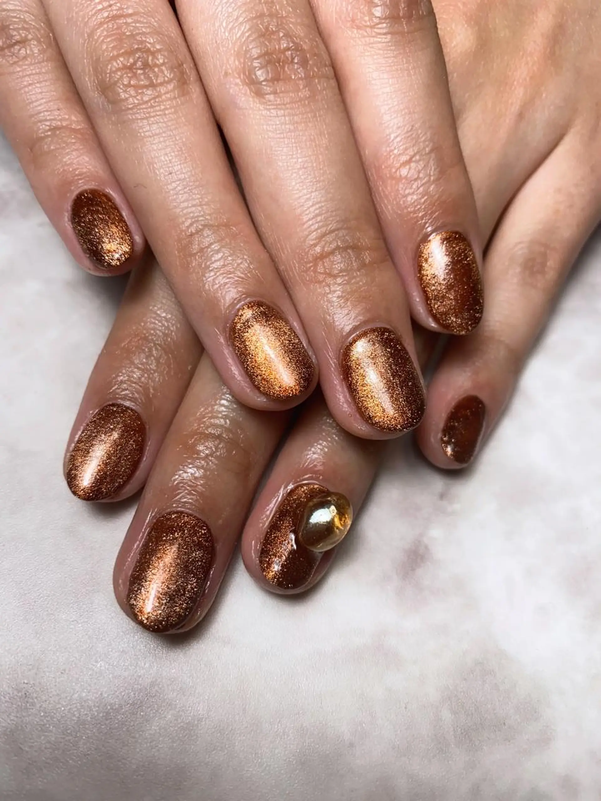 ネイル アイブロウ 眉カラー マグネットネイル ハンドネイル 🌿Charme🌿 MAIのネイルデザイン