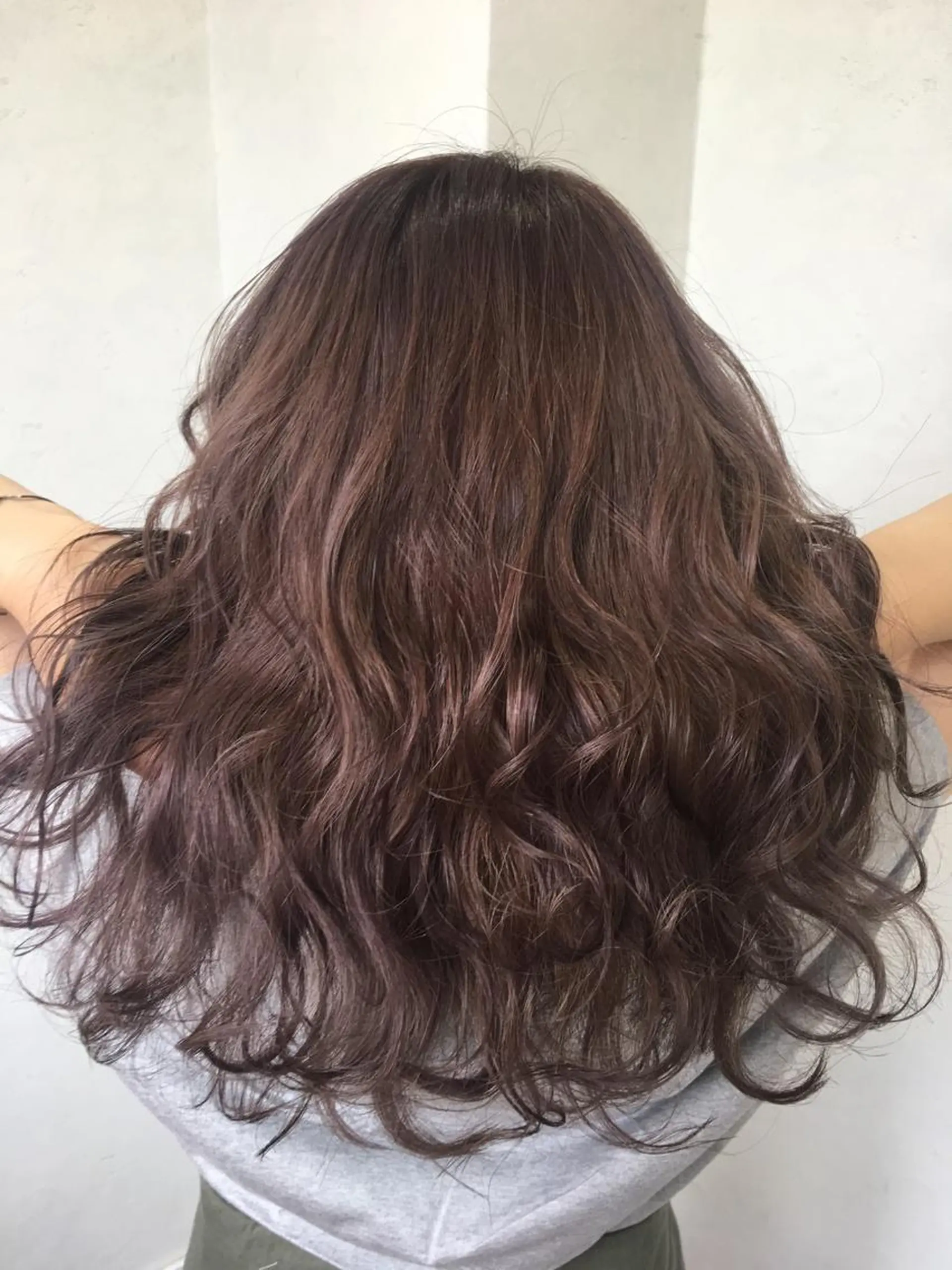 ロング カラー パーマ ブリーチ毛縮毛矯正 👑山口のヘアスタイル