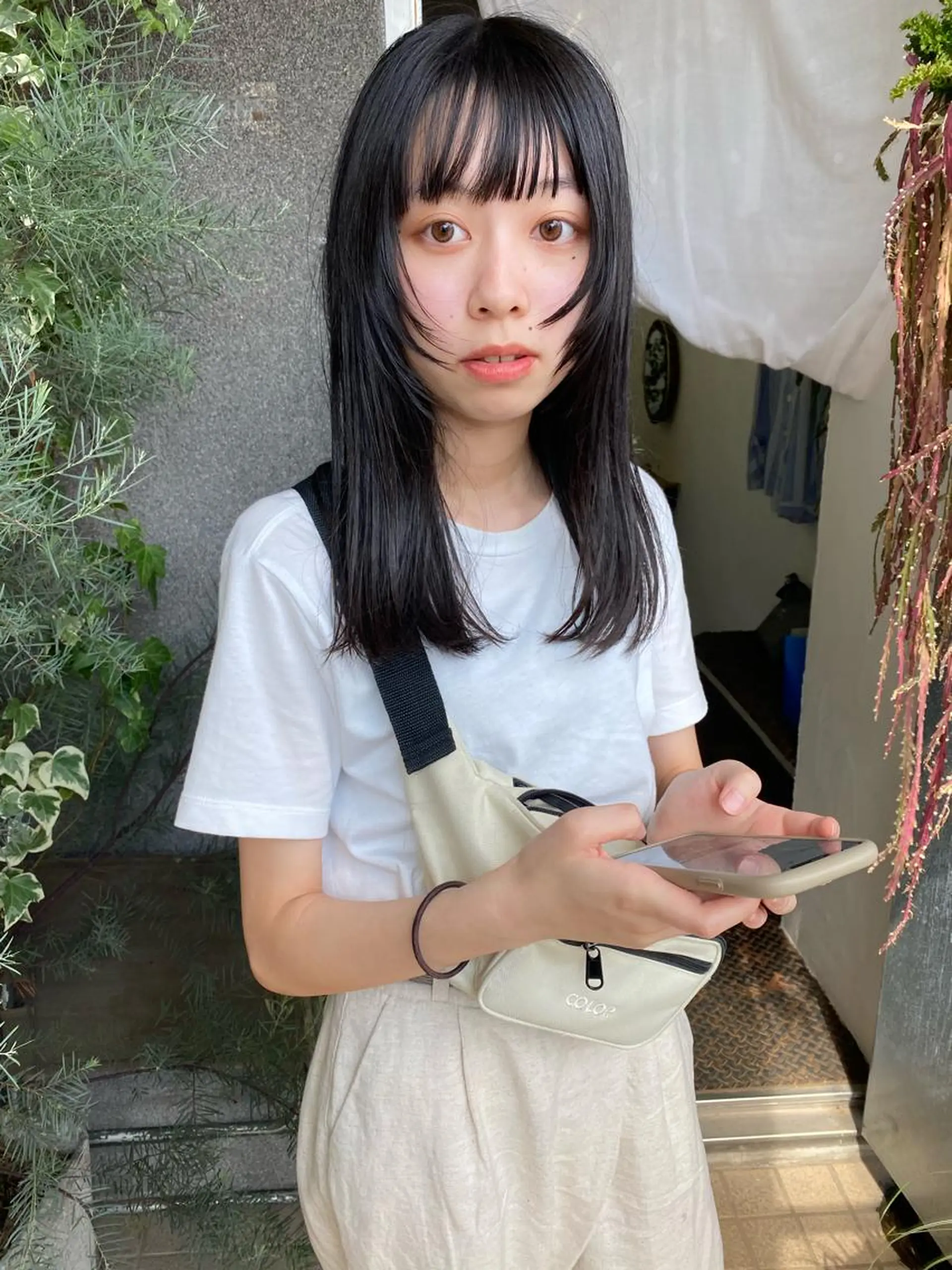 ロング qiie/ワンカラー インナーカラーのヘアスタイル