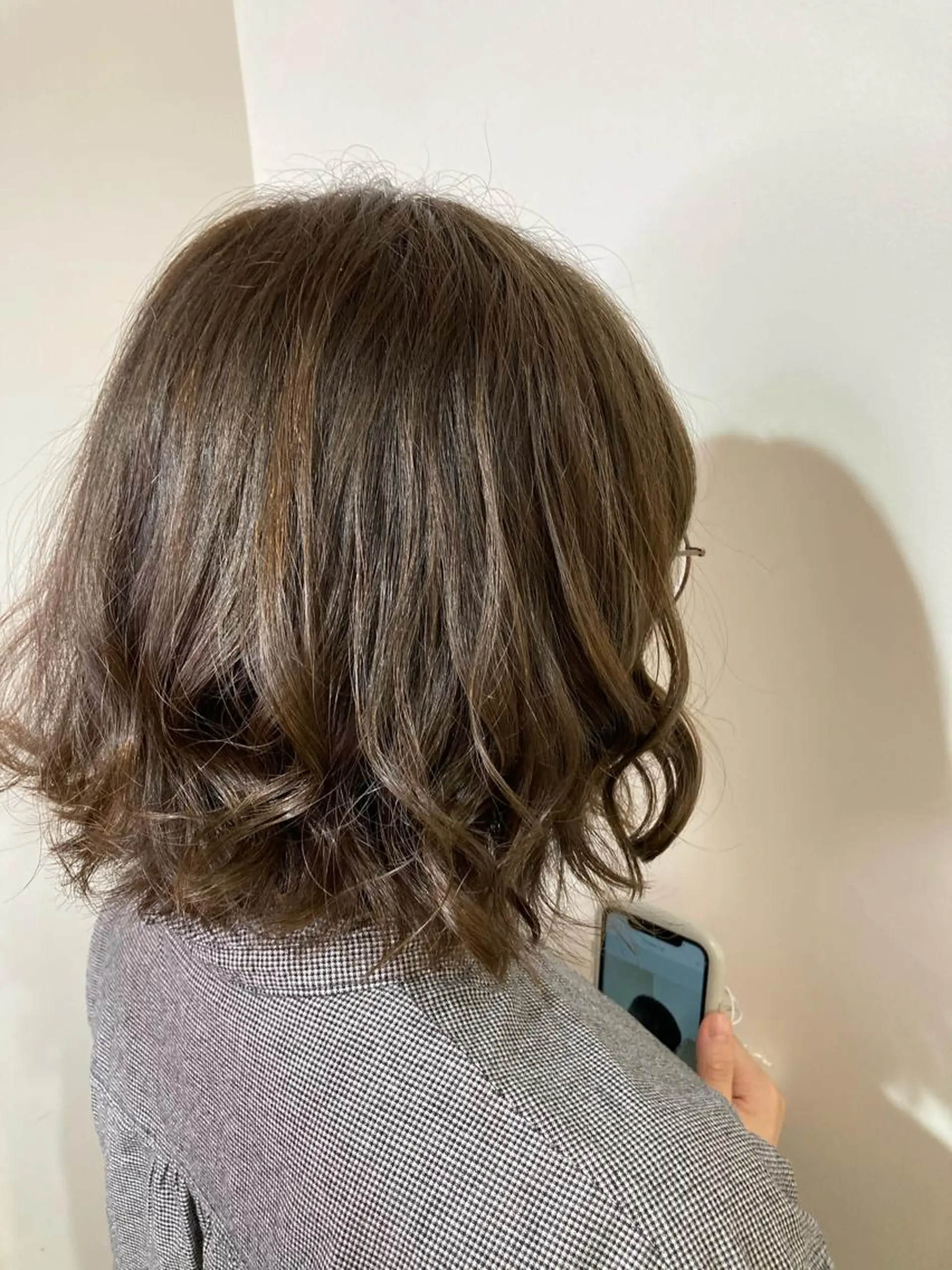 ミディアム カット ヘアカラー トリートメント 河野 行史のヘアスタイル