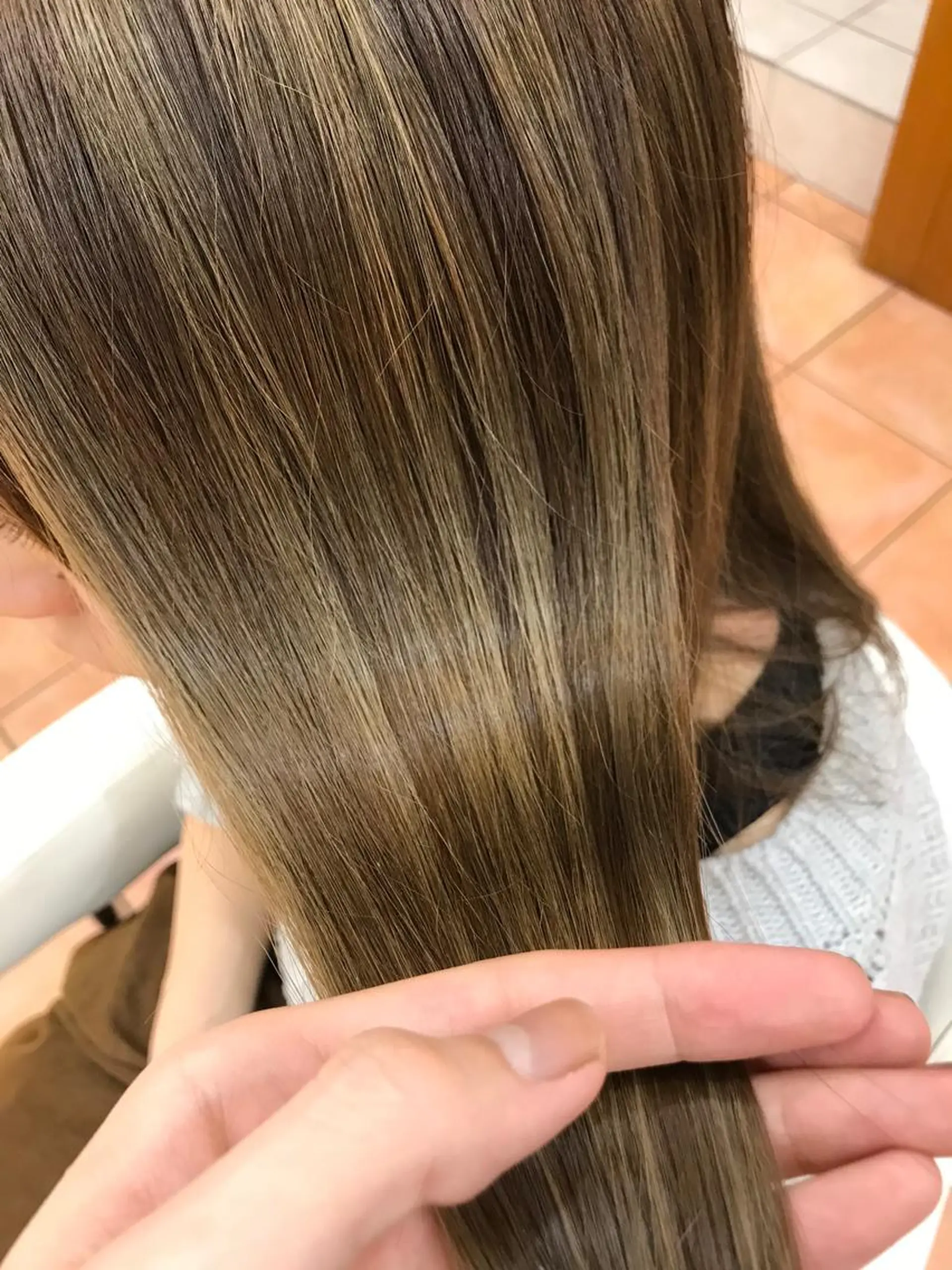 セミロング カラー カット 縮毛矯正 加藤 雄大のヘアスタイル