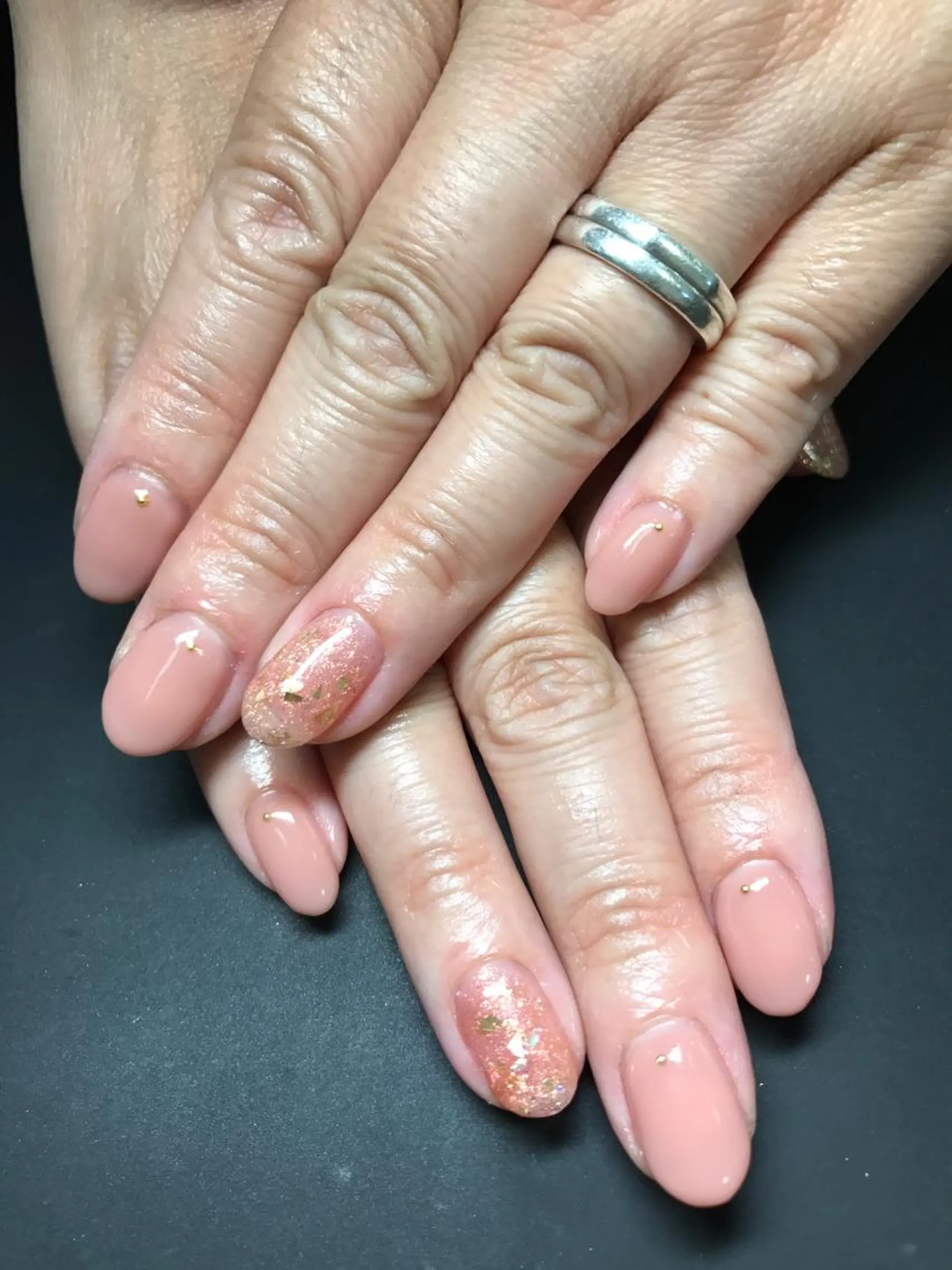 ネイル みんなの店所属・仲谷 つかさのエステ・リラクイメージ