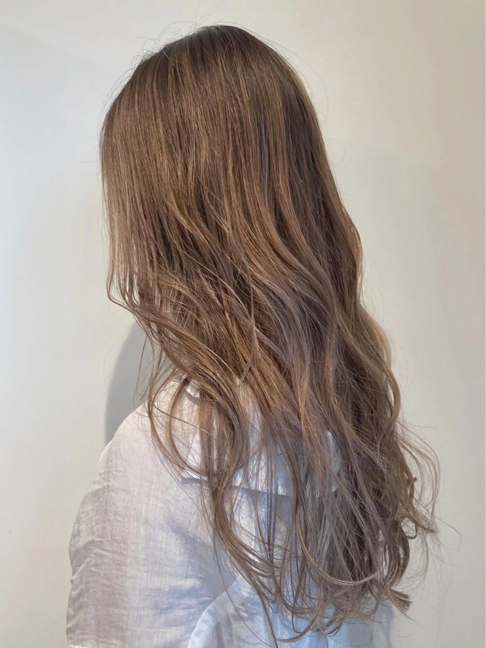 ロング カラー 柳下 涼のヘアスタイル