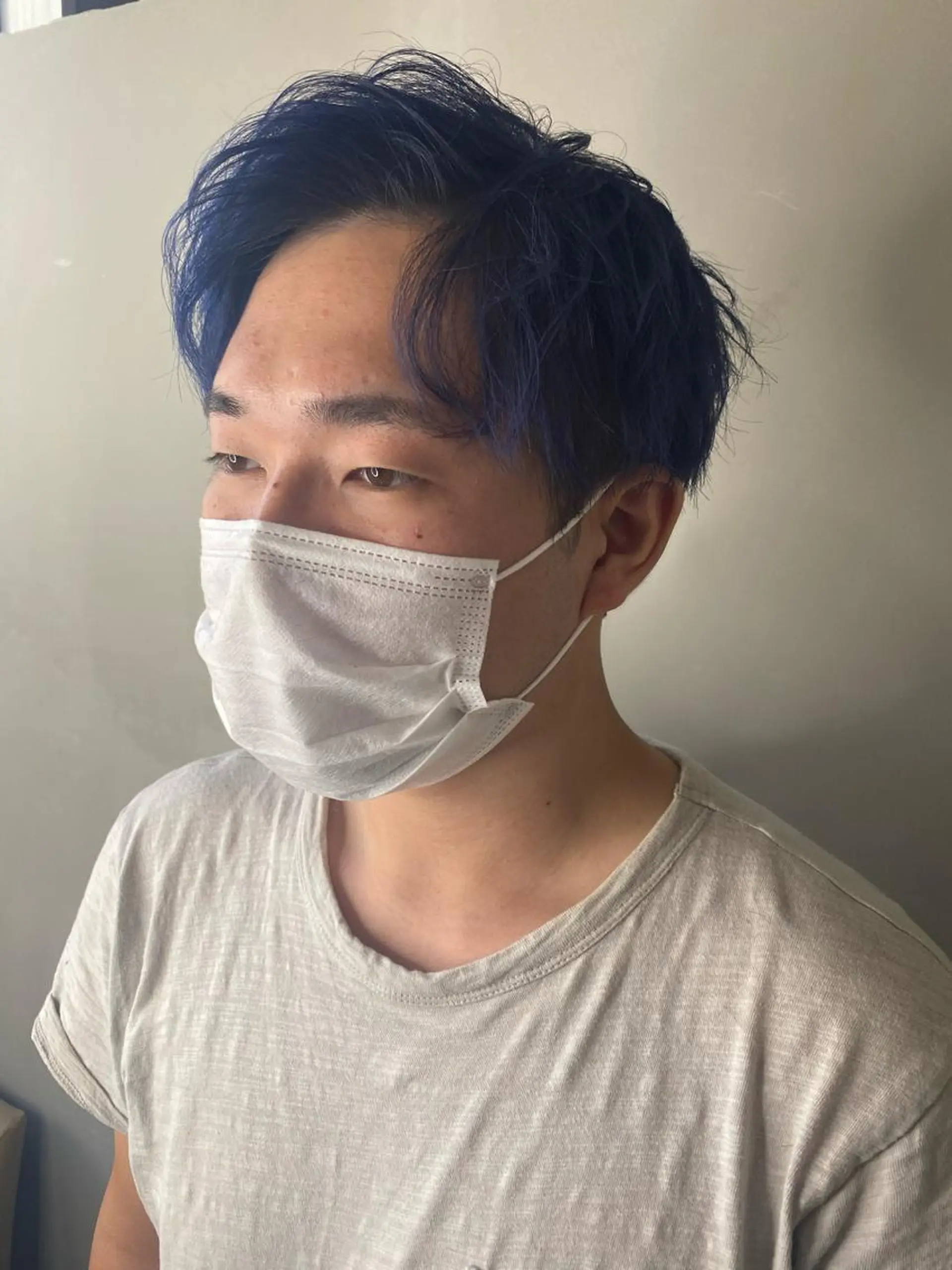 ショート カラー メンズ ブルーカラー ブルーラベンダー ラベンダーカラー ヘアカラー men’s salon Gaudi梅田茶屋町店所属・寳泉 章弘のヘアスタイル