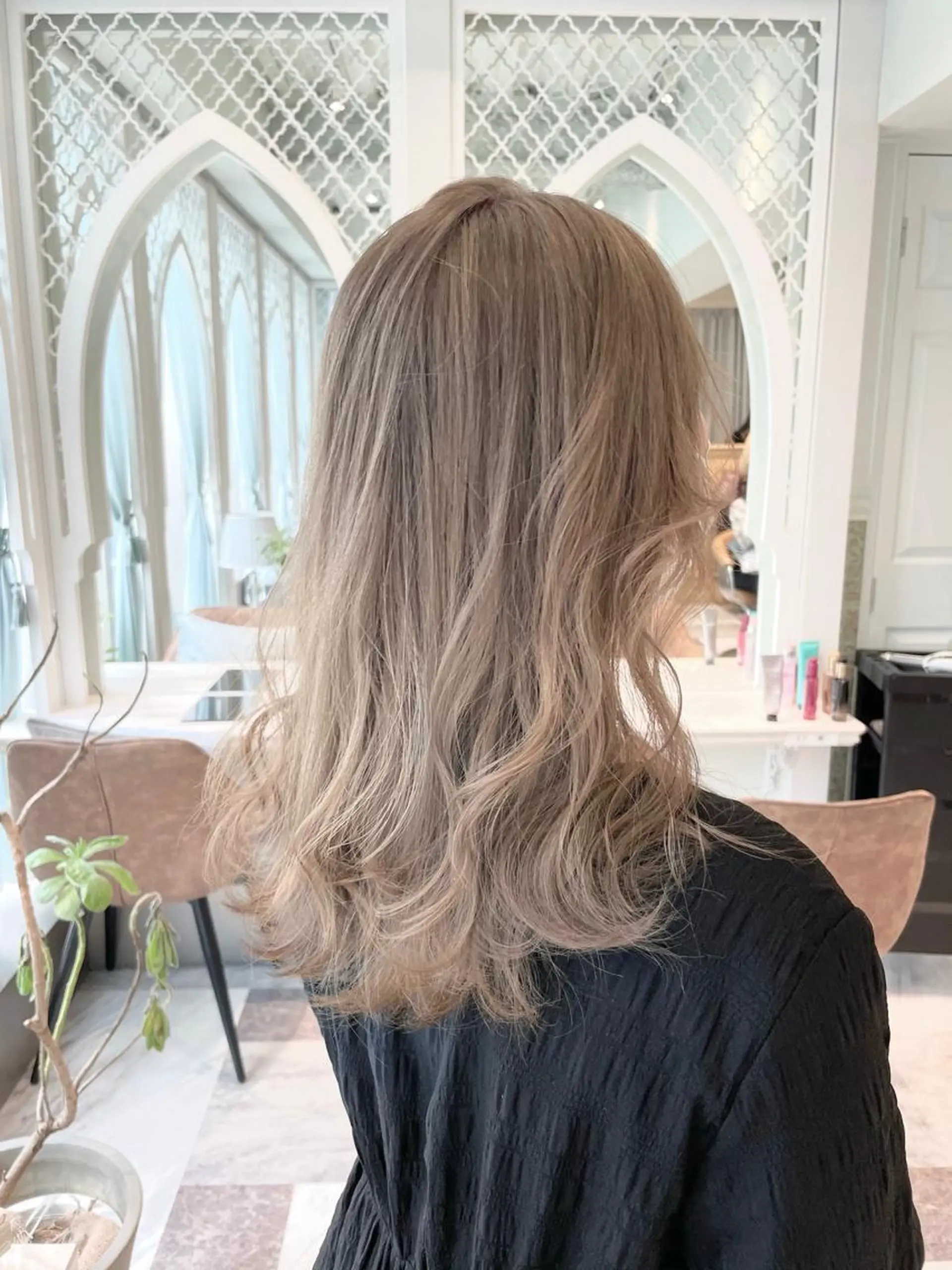 ロング カラー バレイヤージュ ブリーチ ケアブリーチ ダブルカラー ハイライトカラー 美髪/カラー 美容院🌈渡辺隼也のヘアスタイル