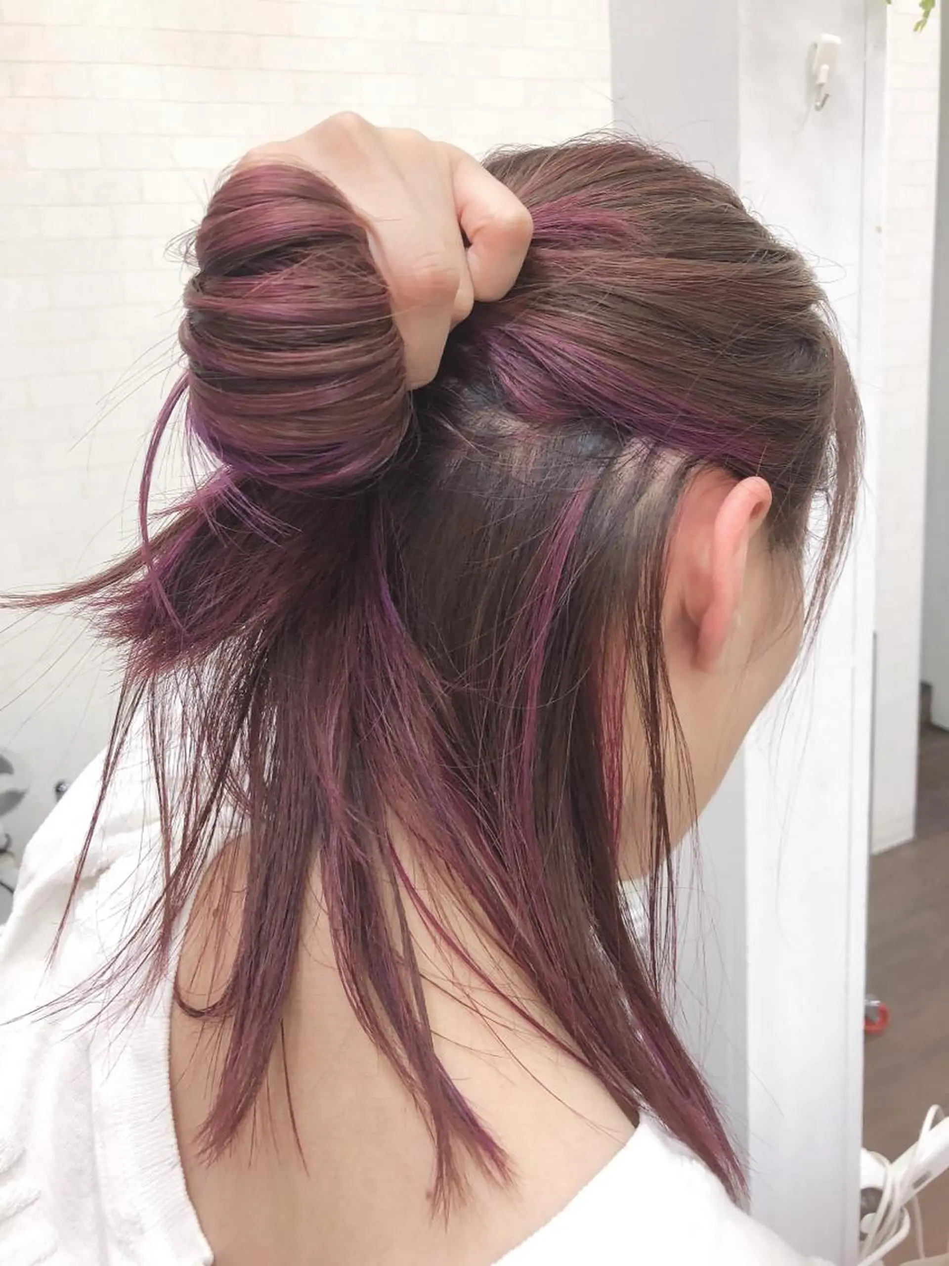 ミディアム カラー デザインカラー ハイライトカラー ハイライト トリートメント ハイライト/インナー /ブリーチ/レイヤーのヘアスタイル