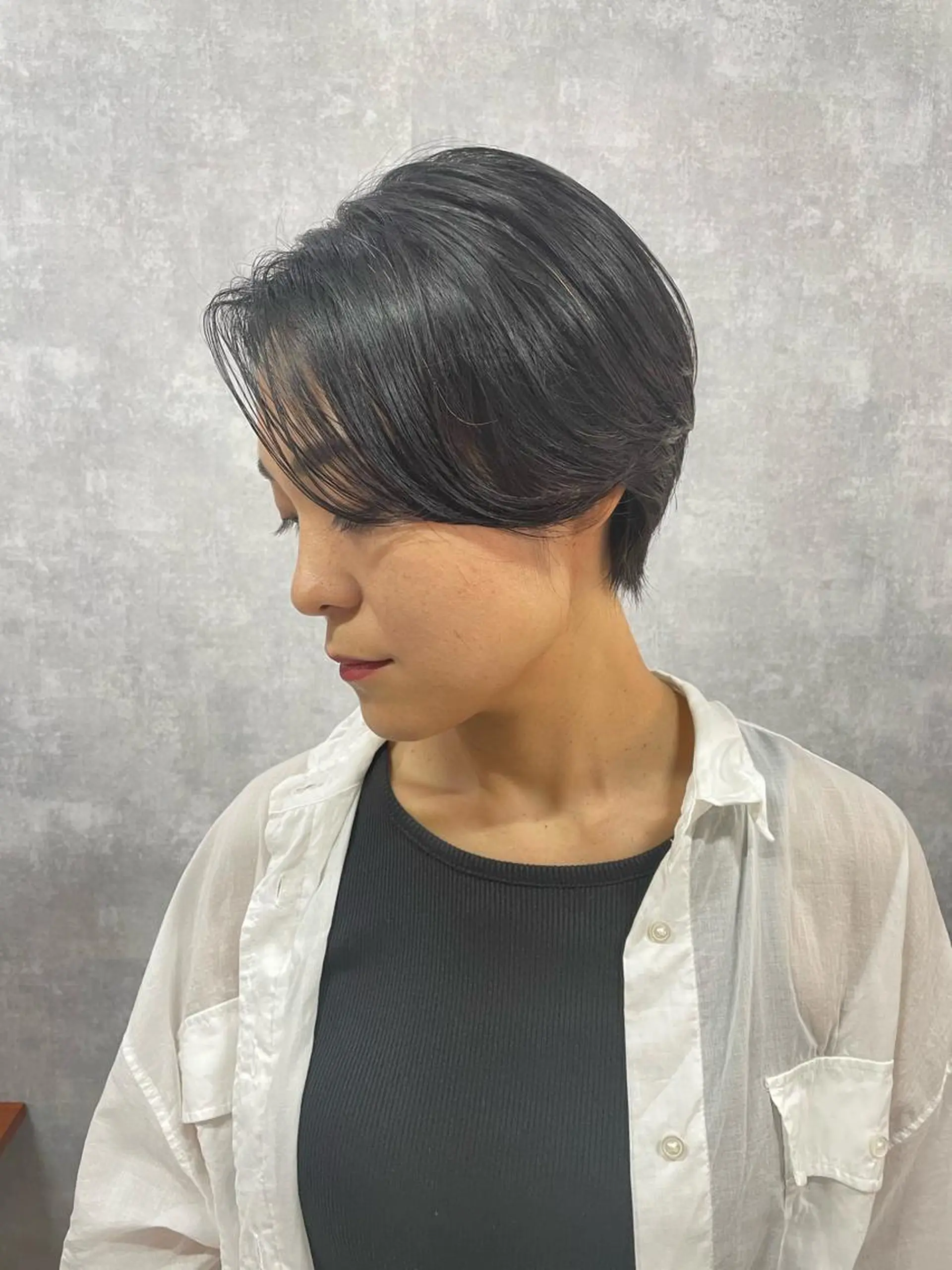 ショート 切りっぱなしボブ ショートボブ ハンサムショート 丸みショート アッシュ カット トリートメント C’LD hair  produce /シールドヘア所属・モテ髪/ボブ/ショー ト/アダチフウトのヘアスタイル