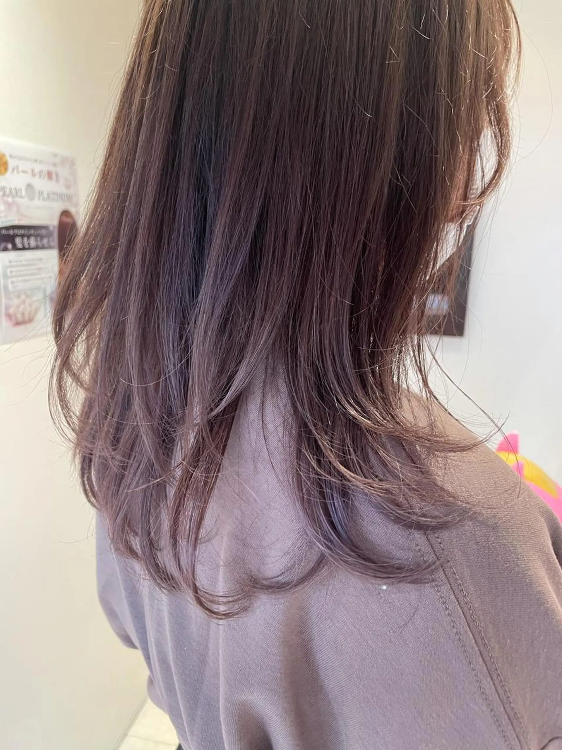 ロング ラベンダーベージュ カット ヘアカラー 🩵盛れる韓国ヘア 🩵うるつやカラーのヘアスタイル