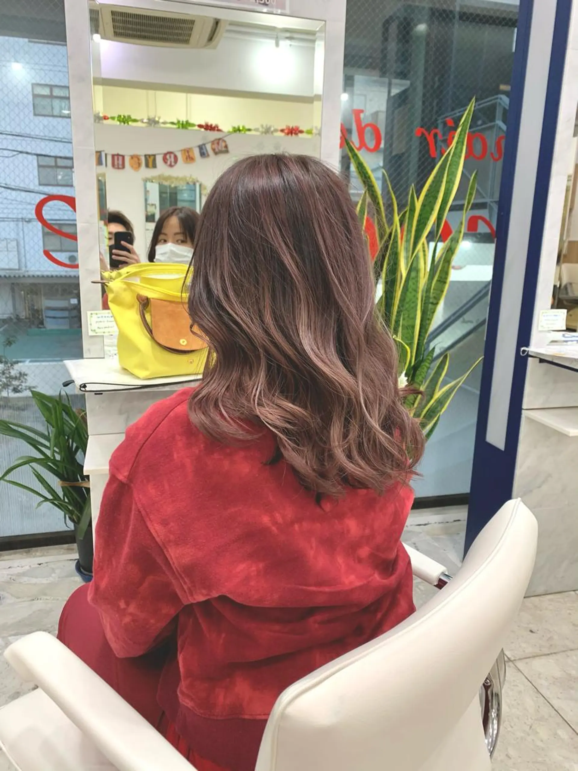 セミロング カラー バレイヤージュ ハイライトカラー ハイライト レイヤーカット 相武台ショート特化 💐川崎希💐のヘアスタイル