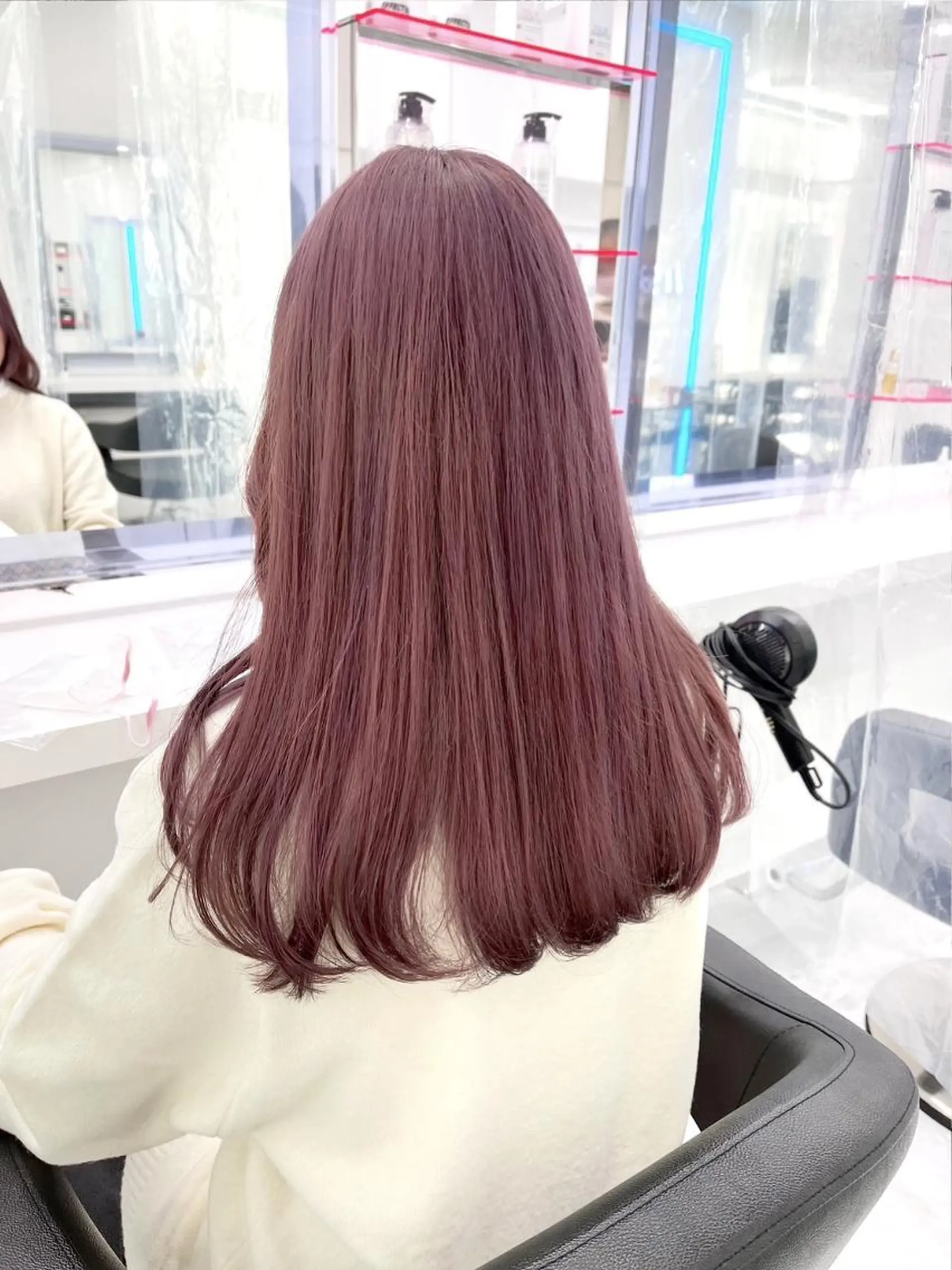 ロング カラー ヘアアレンジ ヘアカラー ピンク・ベージュ🩰 カラー🫧とらのヘアスタイル