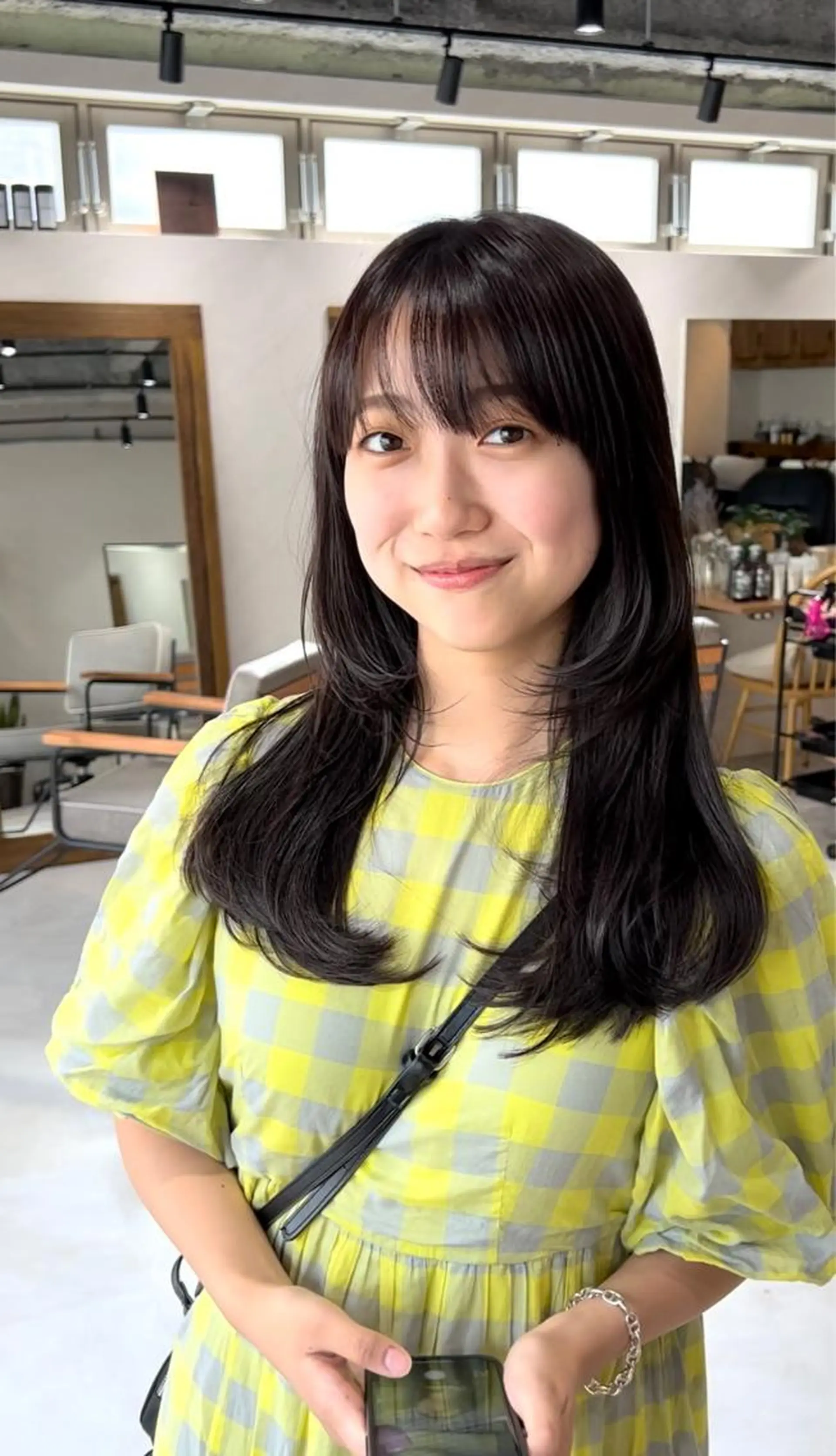 セミロング カラー ブラウンカラー モカブラウン レイヤーカット カット ヘアカラー トリートメント 🎀髪質改善・艶髪カ ラー🎀YUMEKAのヘアスタイル