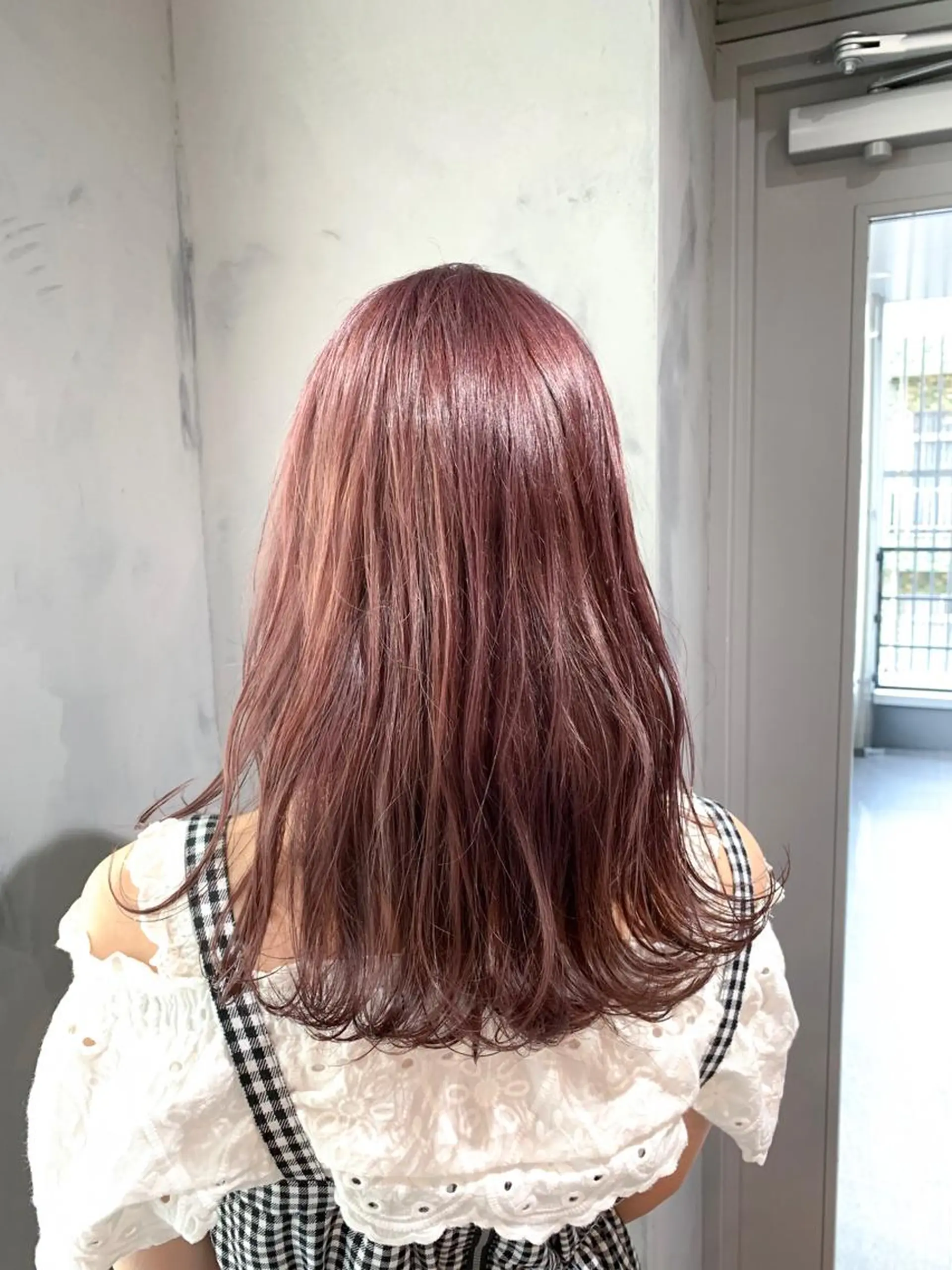 ロング カラー ピンクカラー レイヤー/髪質改善/ ブリーチ/コタケのヘアスタイル