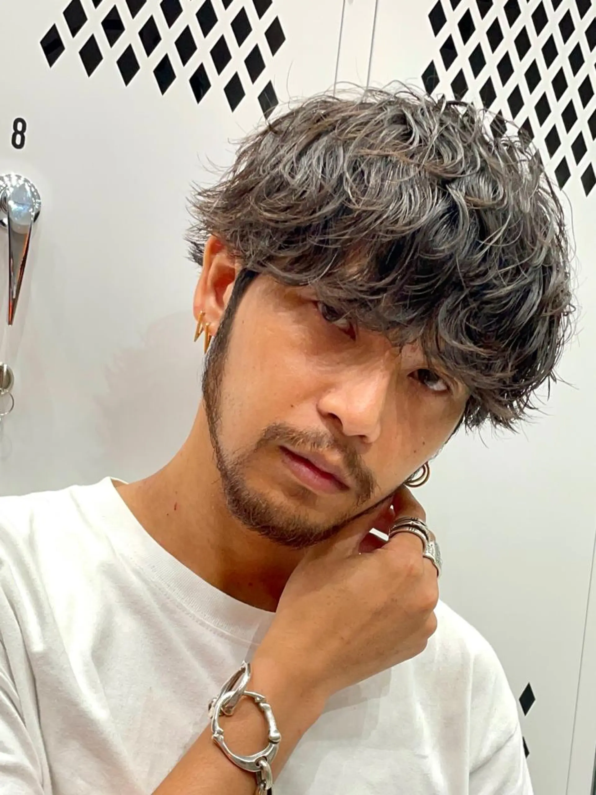 ショート メンズ メンズパーマ 波巻きパーマ fifth リュウセイのヘアスタイル