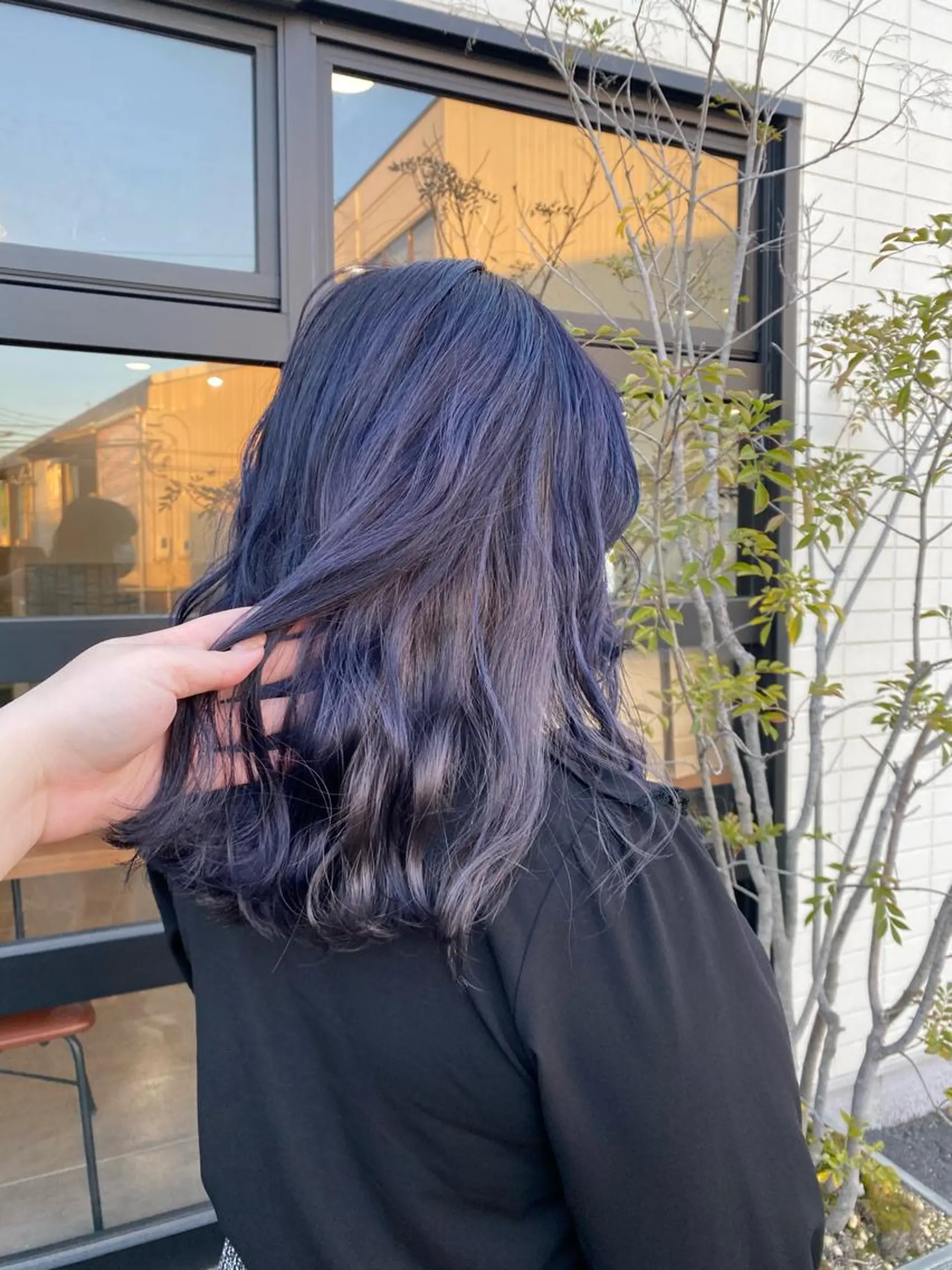 セミロング maco 艶感ハイトーン🦋のヘアスタイル