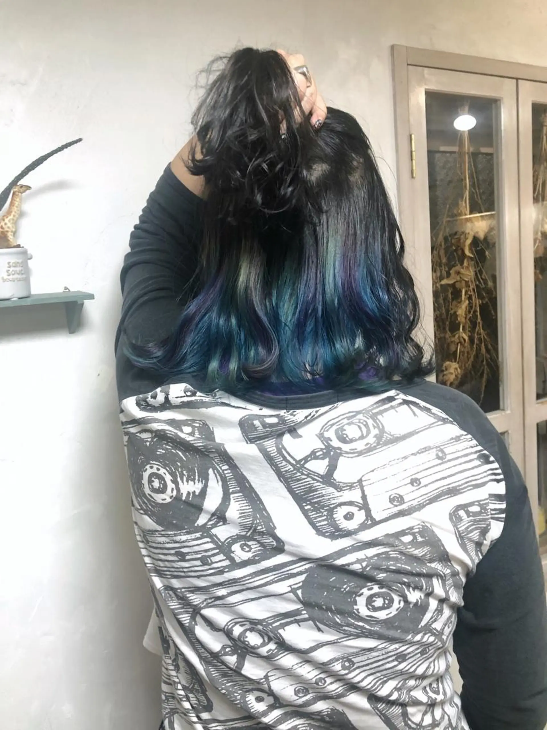 ショート カラー パーマ ヘアアレンジ ヘアカラー トリートメント 推し活専用 【派手髪】飯野ゆかりのヘアスタイル