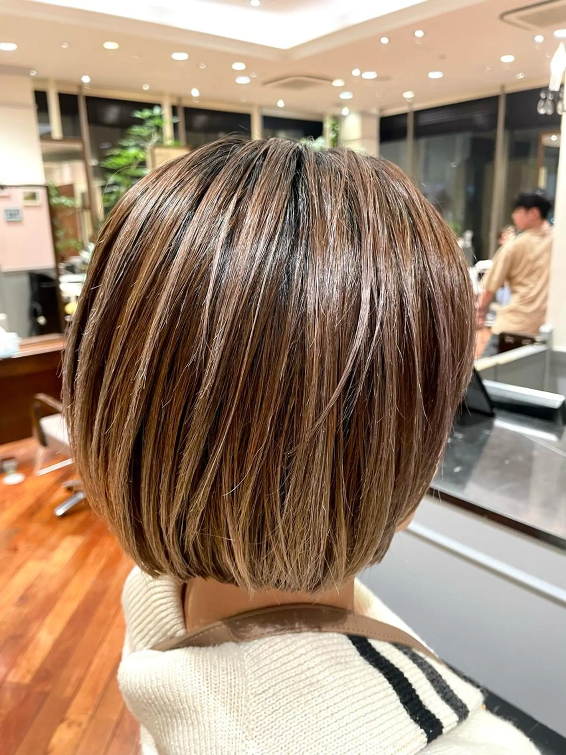 ショート ハイライト カットモデル ヨネダのヘアスタイル