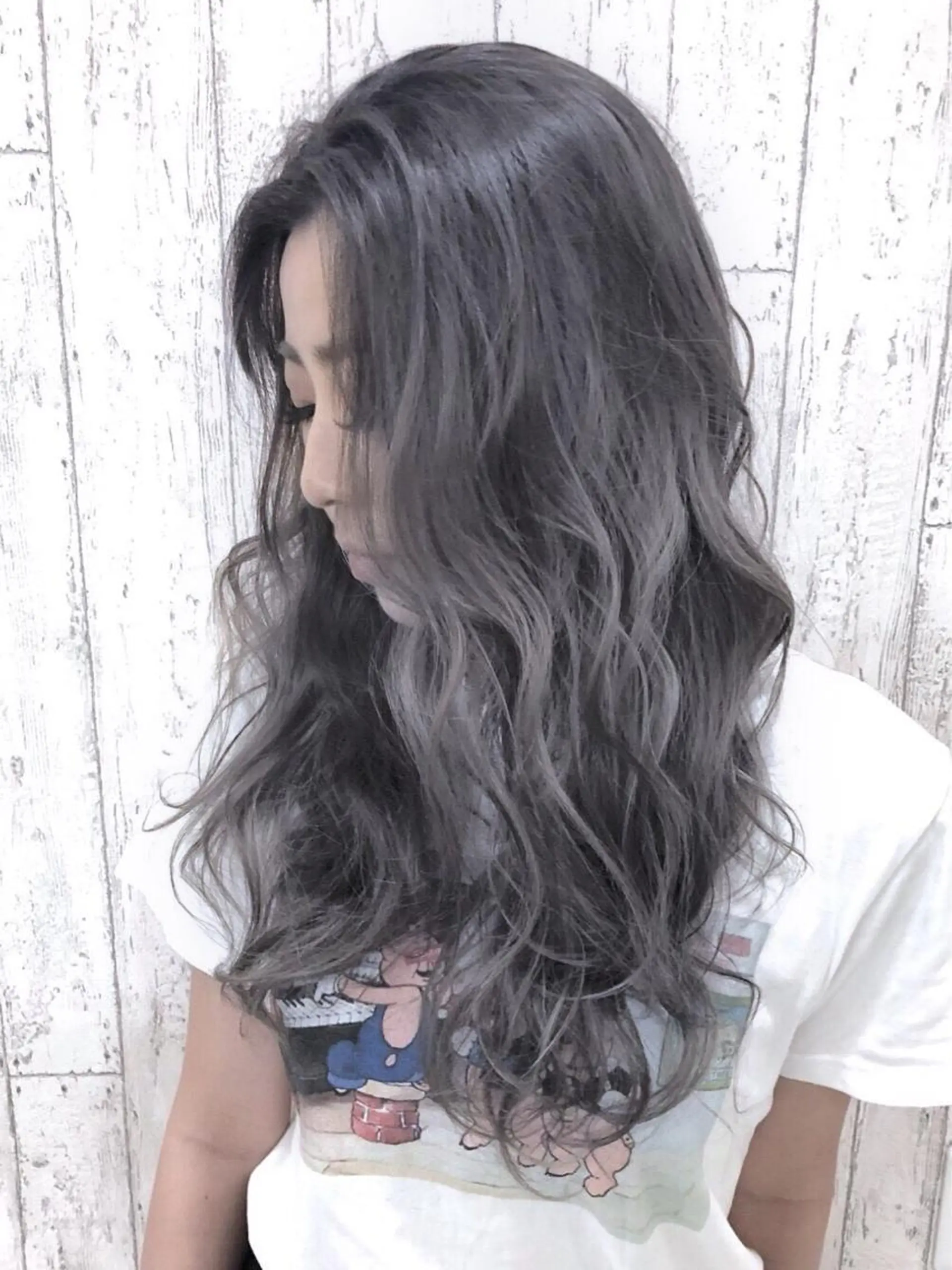 セミロング LANI OOSAKAのヘアスタイル