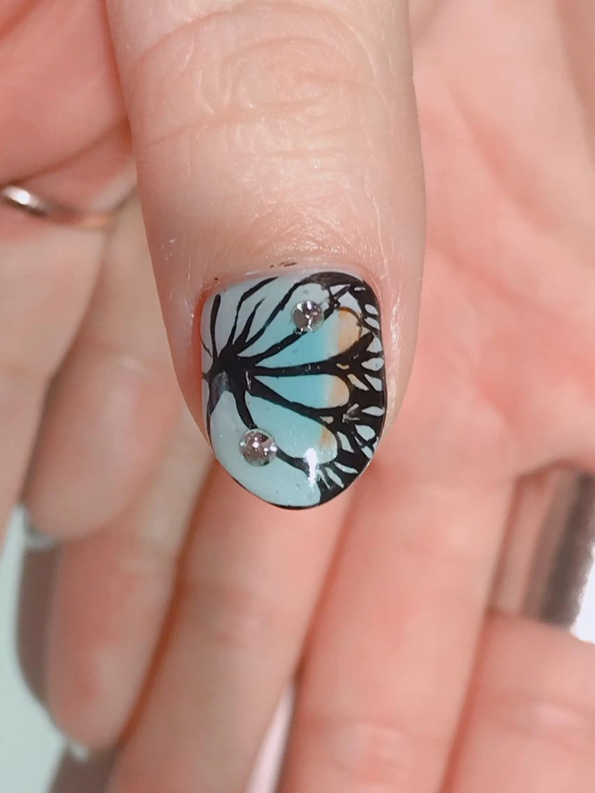 ネイル ネイルサロン トゥルースのネイルデザイン