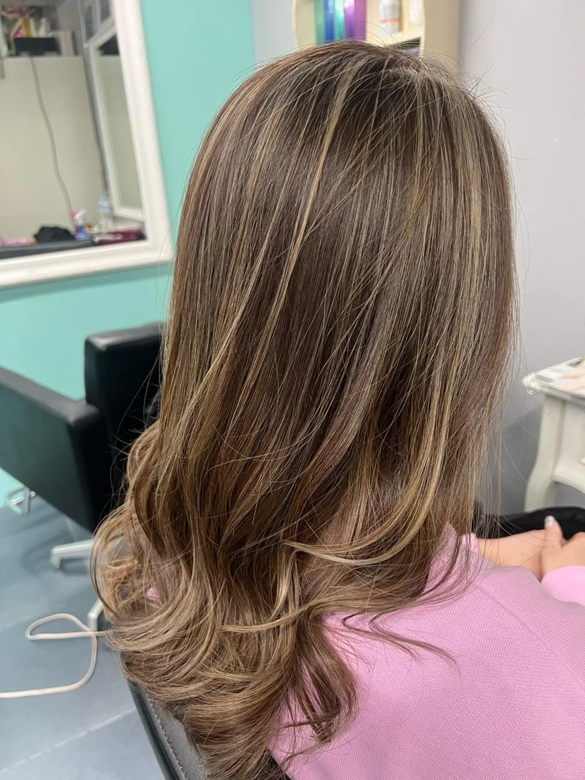 セミロング ハイライト asuin所属・Ｋ. NOKKIのヘアスタイル