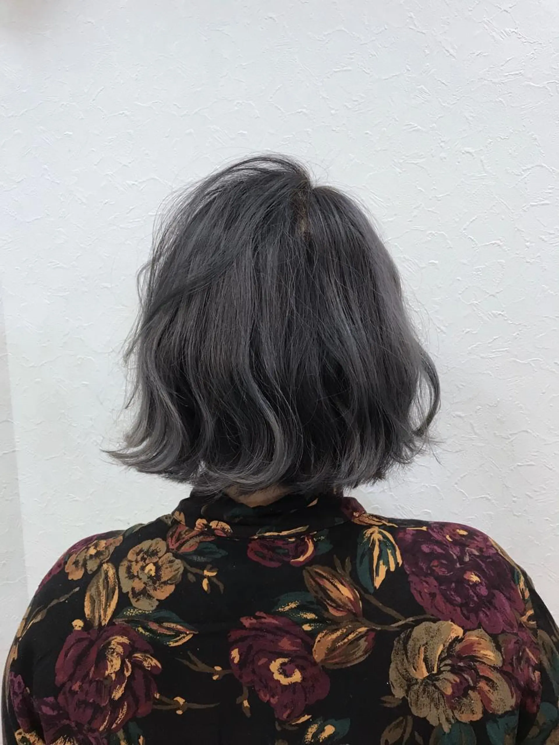 ショート カラー 切りっぱなしボブ ブリーチ パープルカラー ボブ ていねい技術No.1 🌈諏訪 健太のヘアスタイル