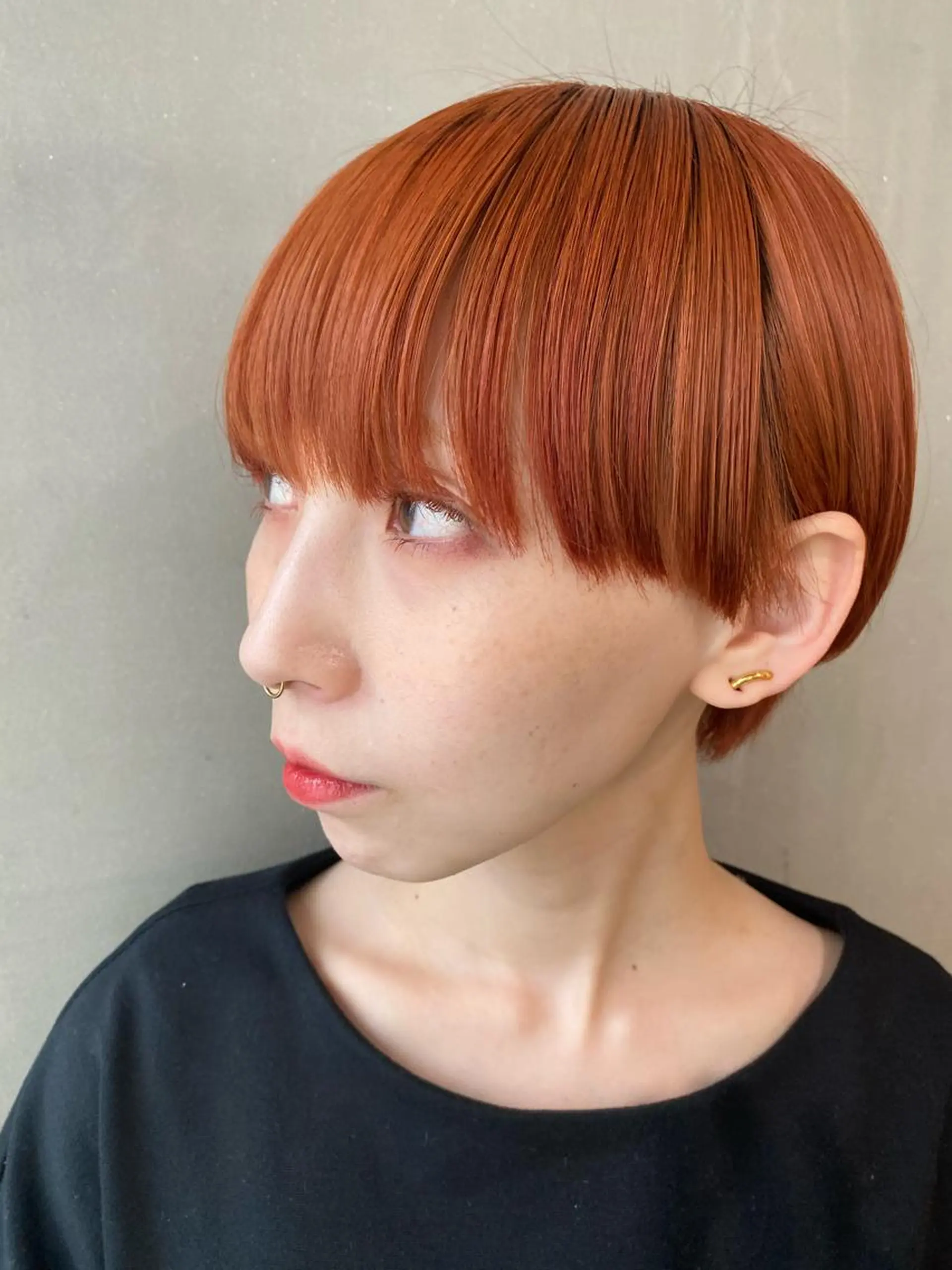 ショート 梅田ハイトーン チダ ヒナノのヘアスタイル