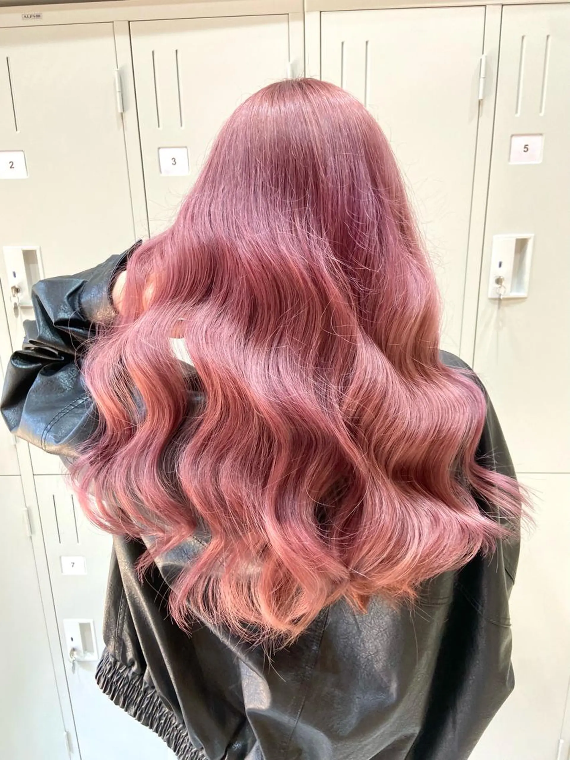 ロング カラー パーマ ヘアアレンジ メンズ キッズ ネイル マツエク・マツパ アイブロウ 🌟代表 Yuito🌟のヘアスタイル