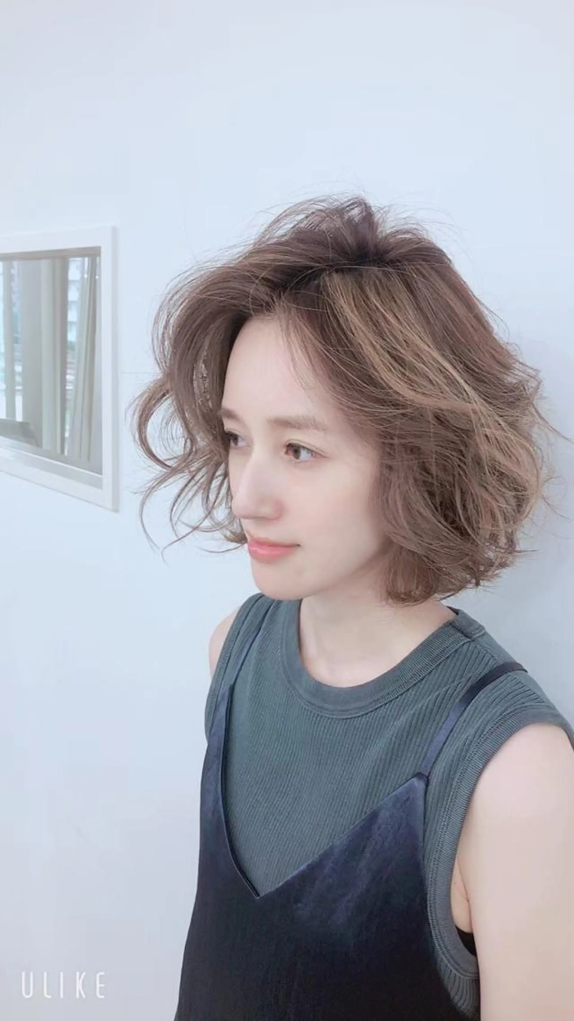 ミディアム カラー ヘアアレンジ HairSignature所属・ブリーチ指名神戸 No.1美容師RENのヘアスタイル