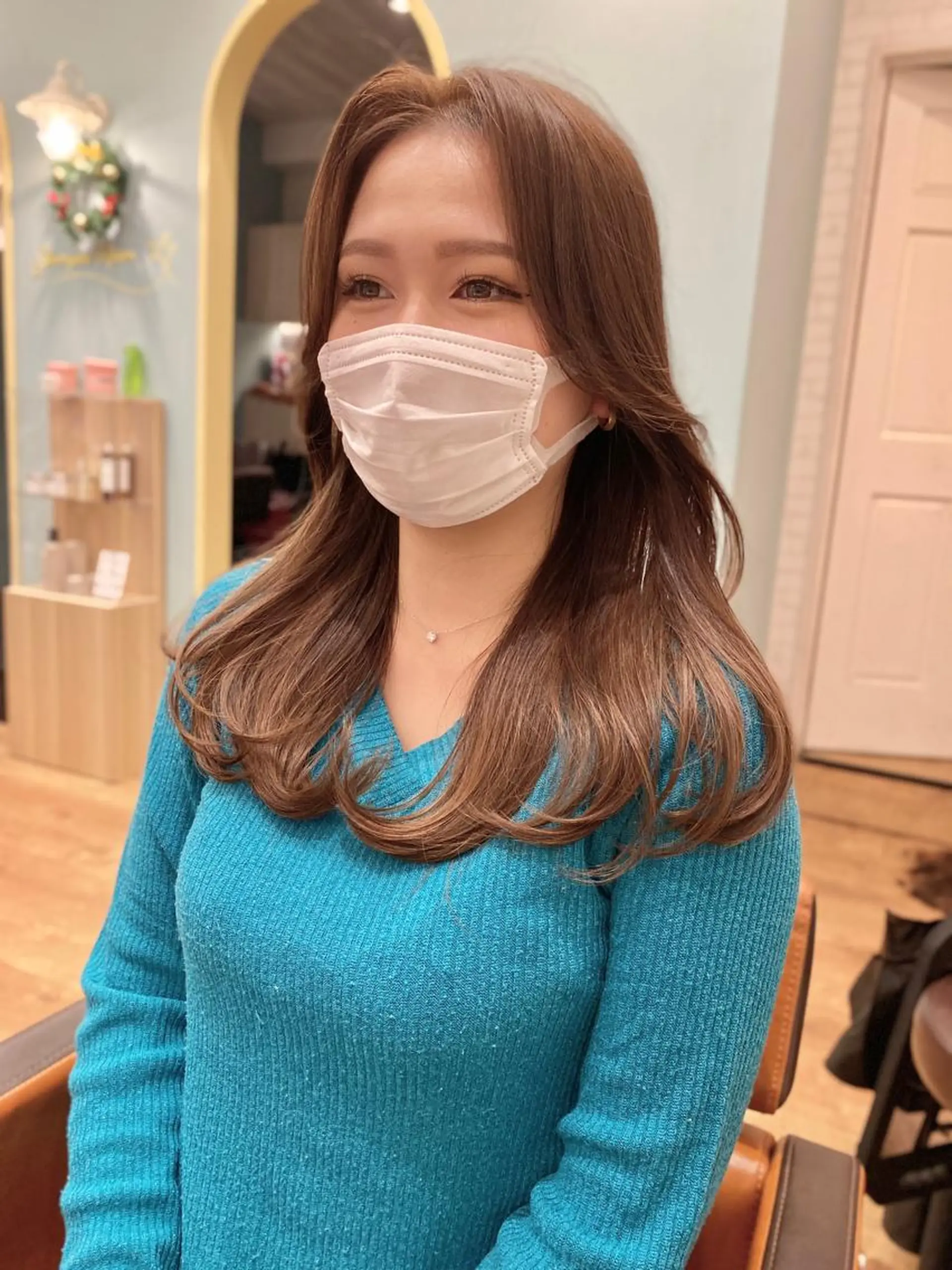 セミロング カラー レイヤーカット レイヤーカット/ 髪質改善特化のヘアスタイル